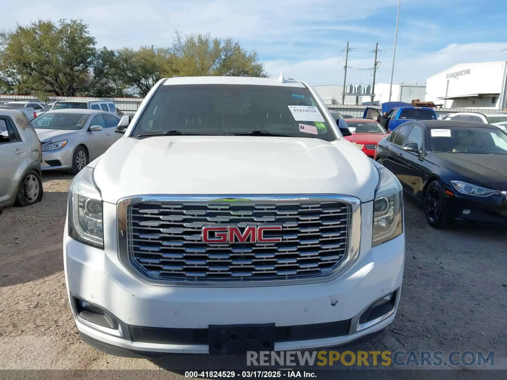 6 fotografías del automóvil dañado 1GKS1HKJ8KR378385 GMC YUKON XL 2019