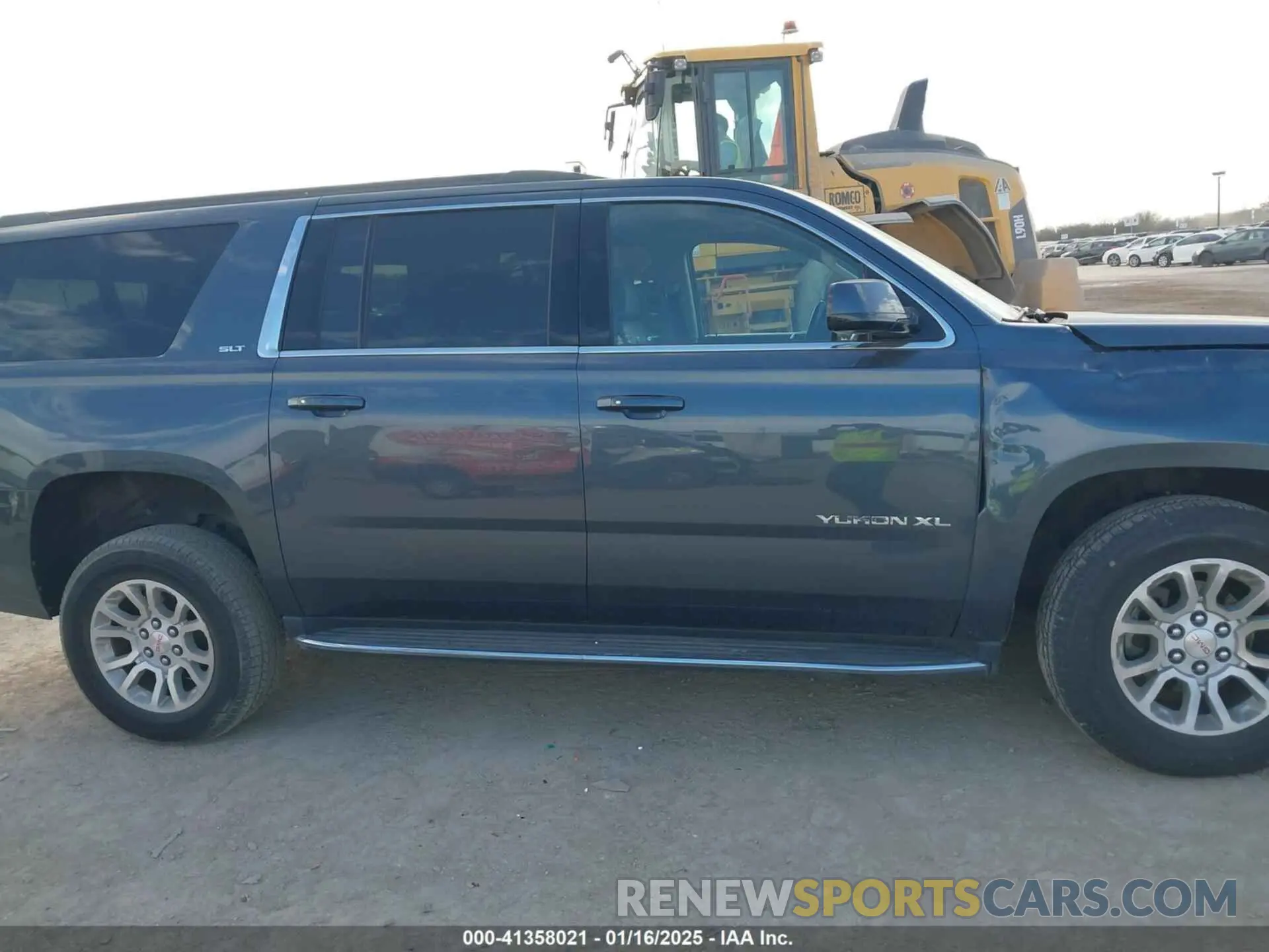 14 fotografías del automóvil dañado 1GKS2GKC2KR313251 GMC YUKON XL 2019