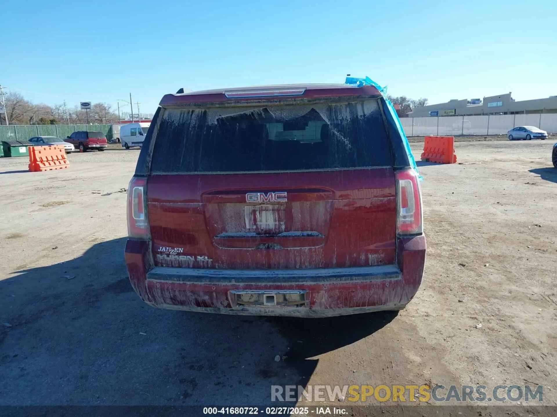 16 fotografías del automóvil dañado 1GKS2GKC2KR343513 GMC YUKON XL 2019
