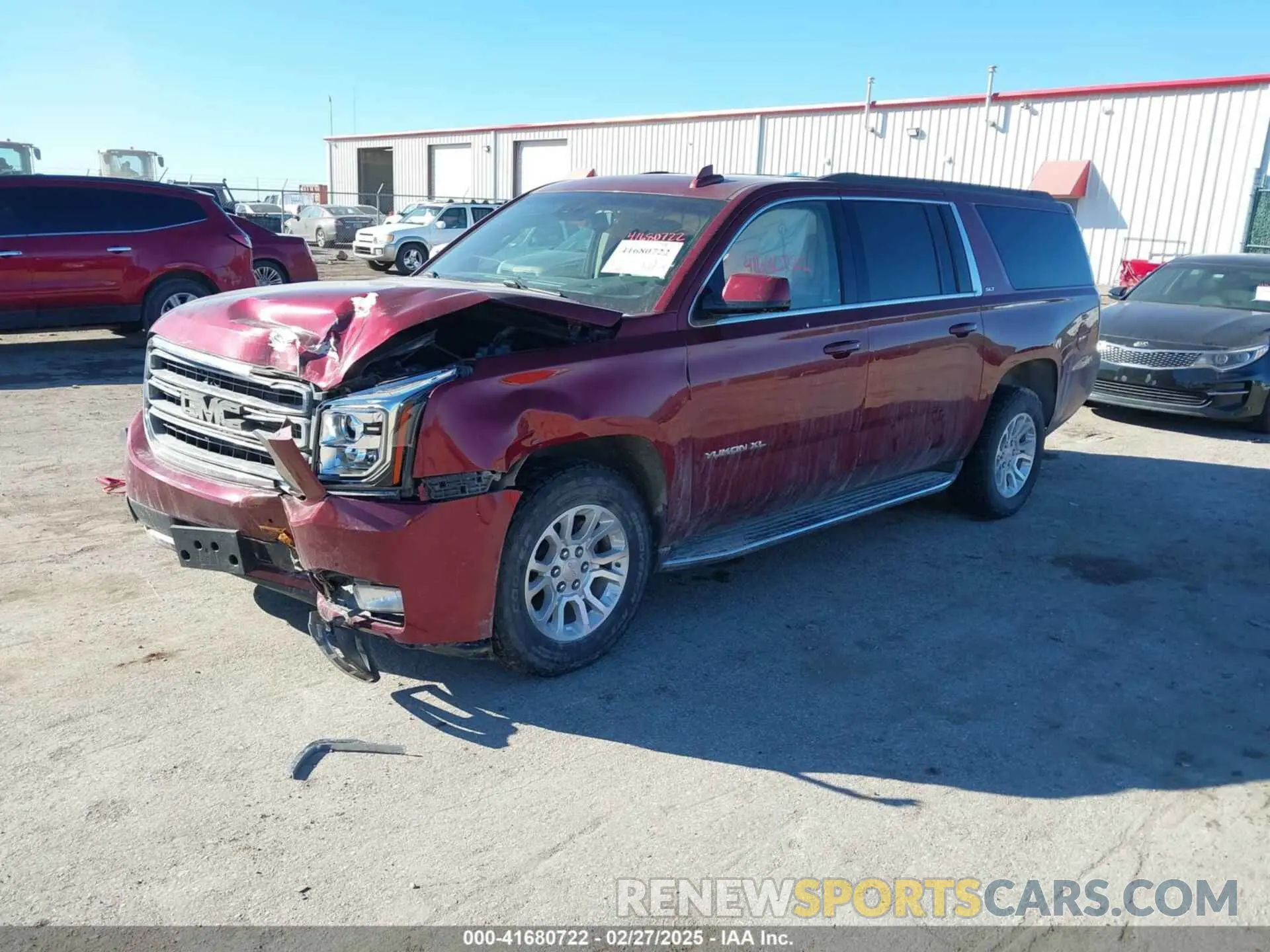 2 fotografías del automóvil dañado 1GKS2GKC2KR343513 GMC YUKON XL 2019