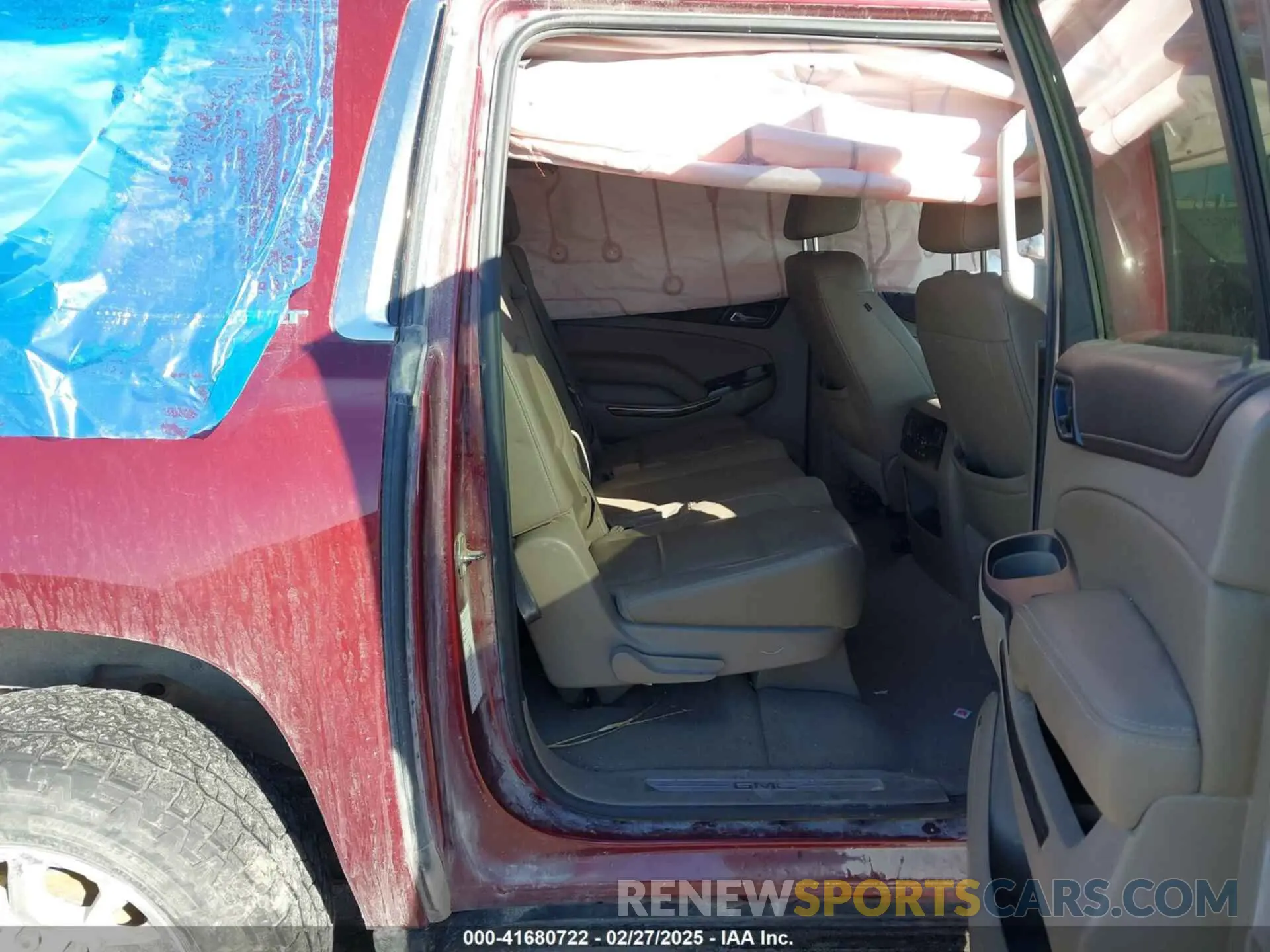 8 fotografías del automóvil dañado 1GKS2GKC2KR343513 GMC YUKON XL 2019