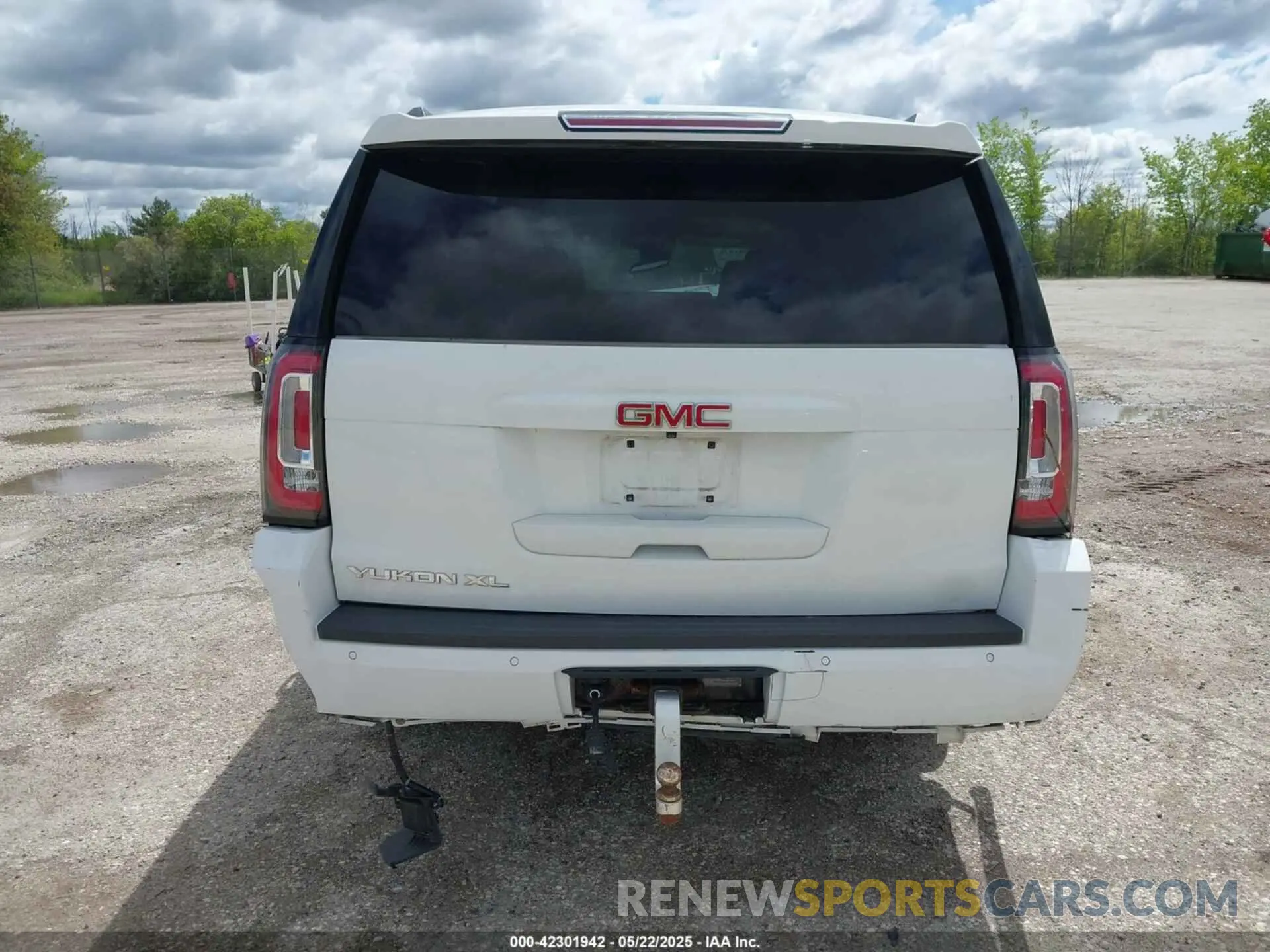 16 fotografías del automóvil dañado 1GKS2GKCXKR280239 GMC YUKON XL 2019