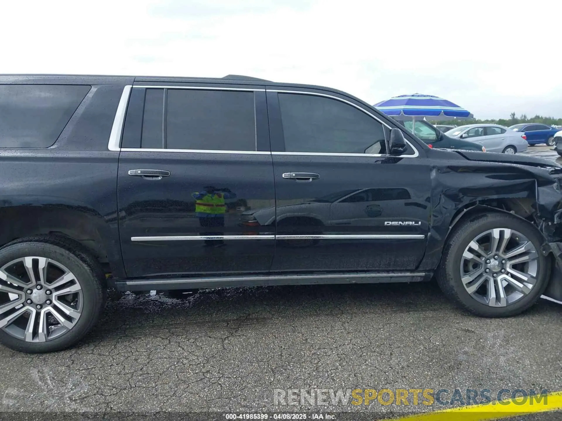 13 fotografías del automóvil dañado 1GKS2HKJ4KR224558 GMC YUKON XL 2019