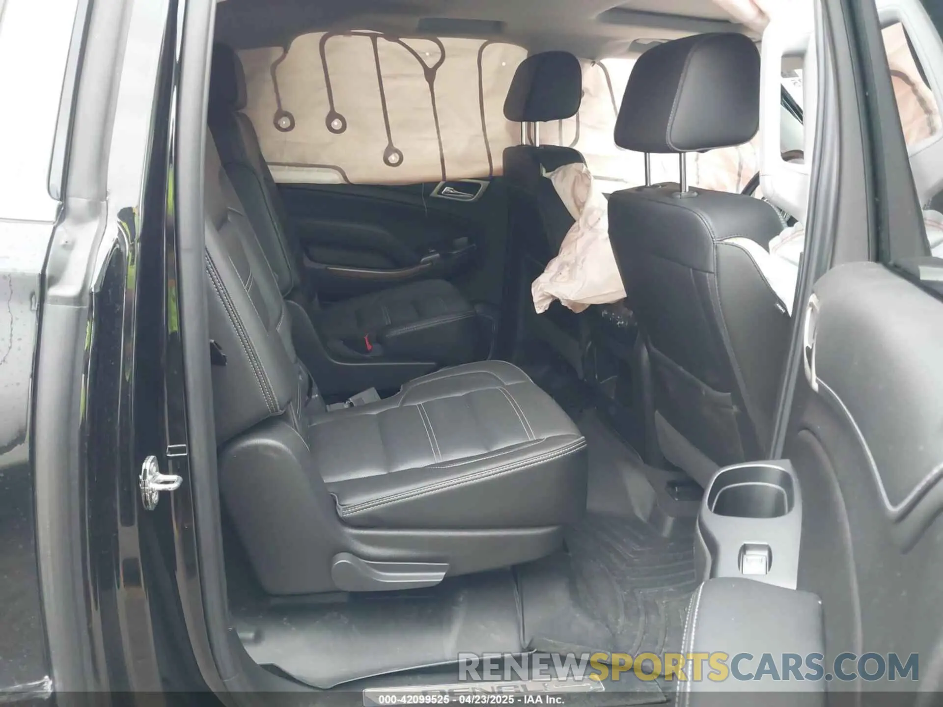 8 fotografías del automóvil dañado 1GKS2HKJ7KR390685 GMC YUKON XL 2019