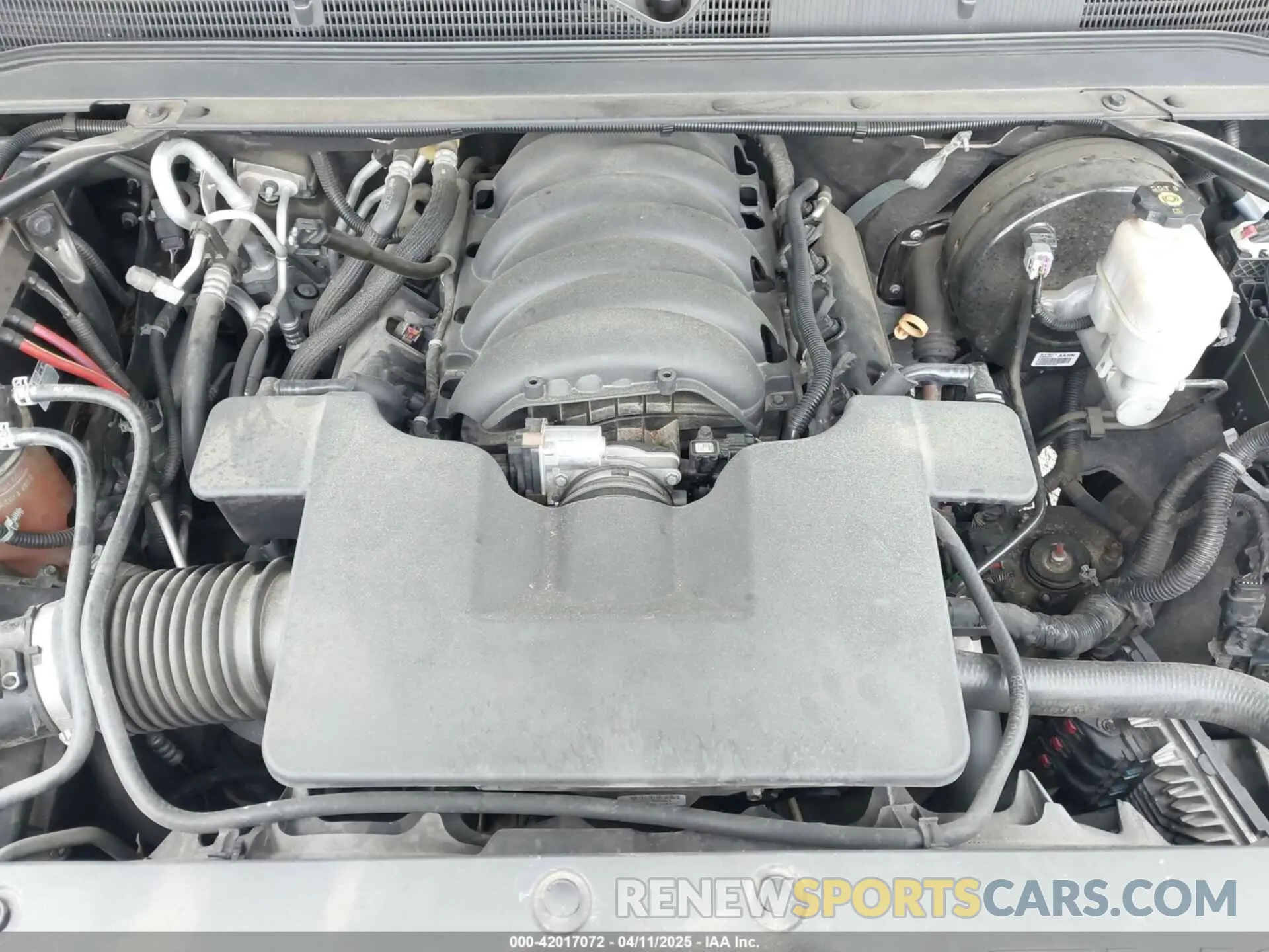10 fotografías del automóvil dañado 1GKS1FKC2LR127918 GMC YUKON XL 2020