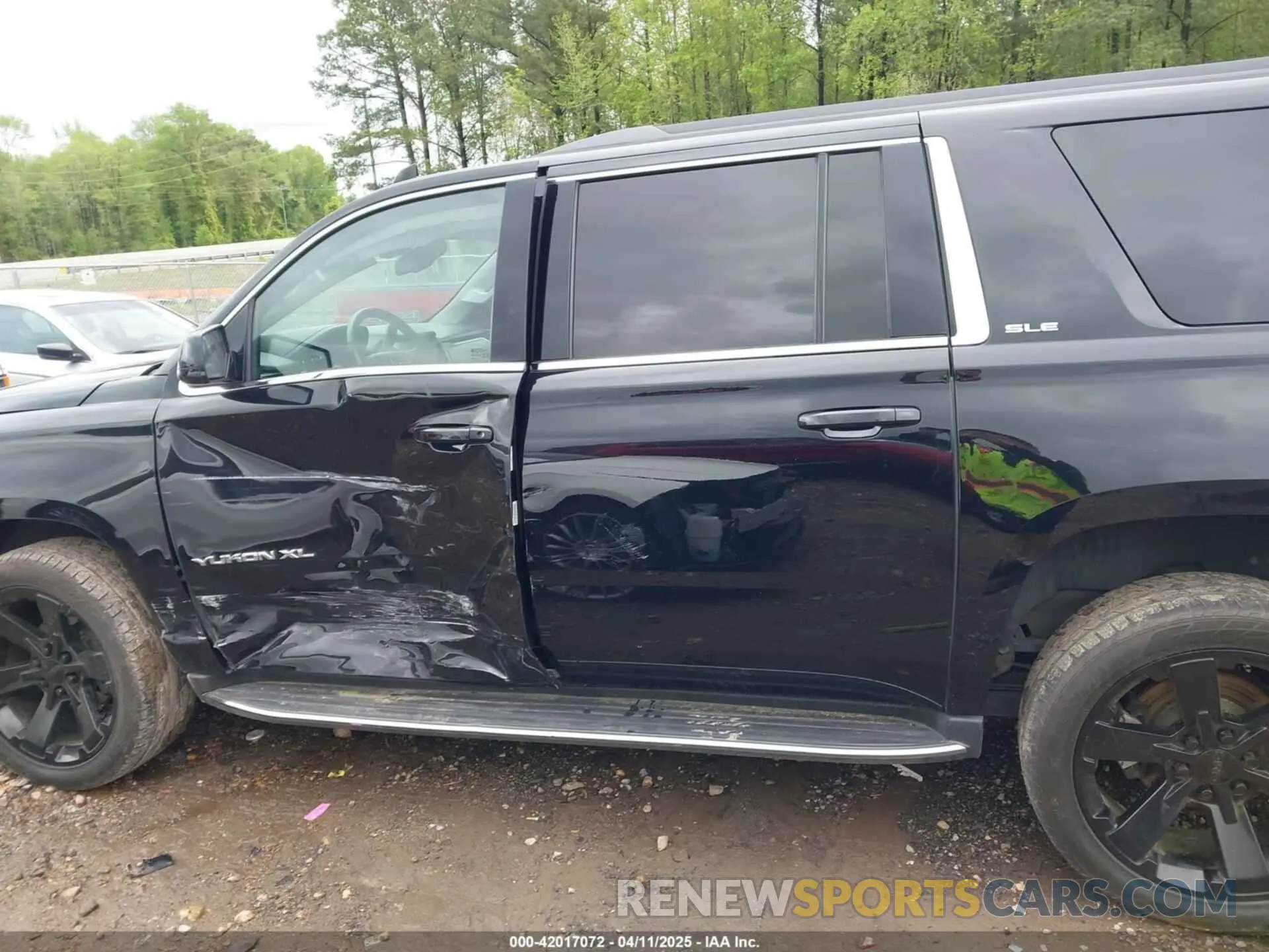 14 fotografías del automóvil dañado 1GKS1FKC2LR127918 GMC YUKON XL 2020