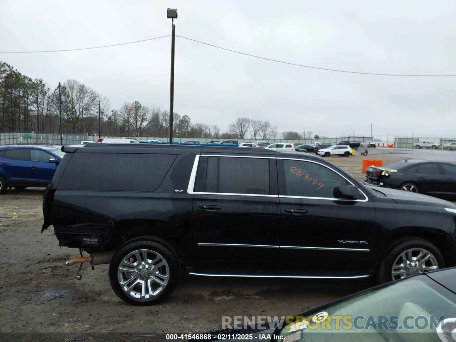 14 fotografías del automóvil dañado 1GKS1GKC3LR161436 GMC YUKON XL 2020