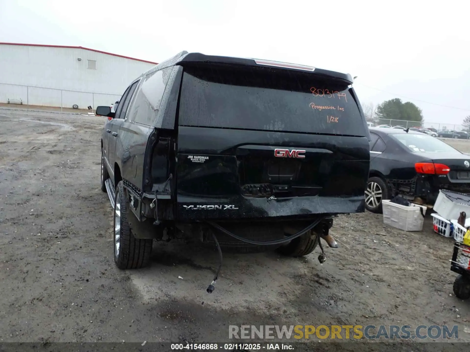 17 fotografías del automóvil dañado 1GKS1GKC3LR161436 GMC YUKON XL 2020