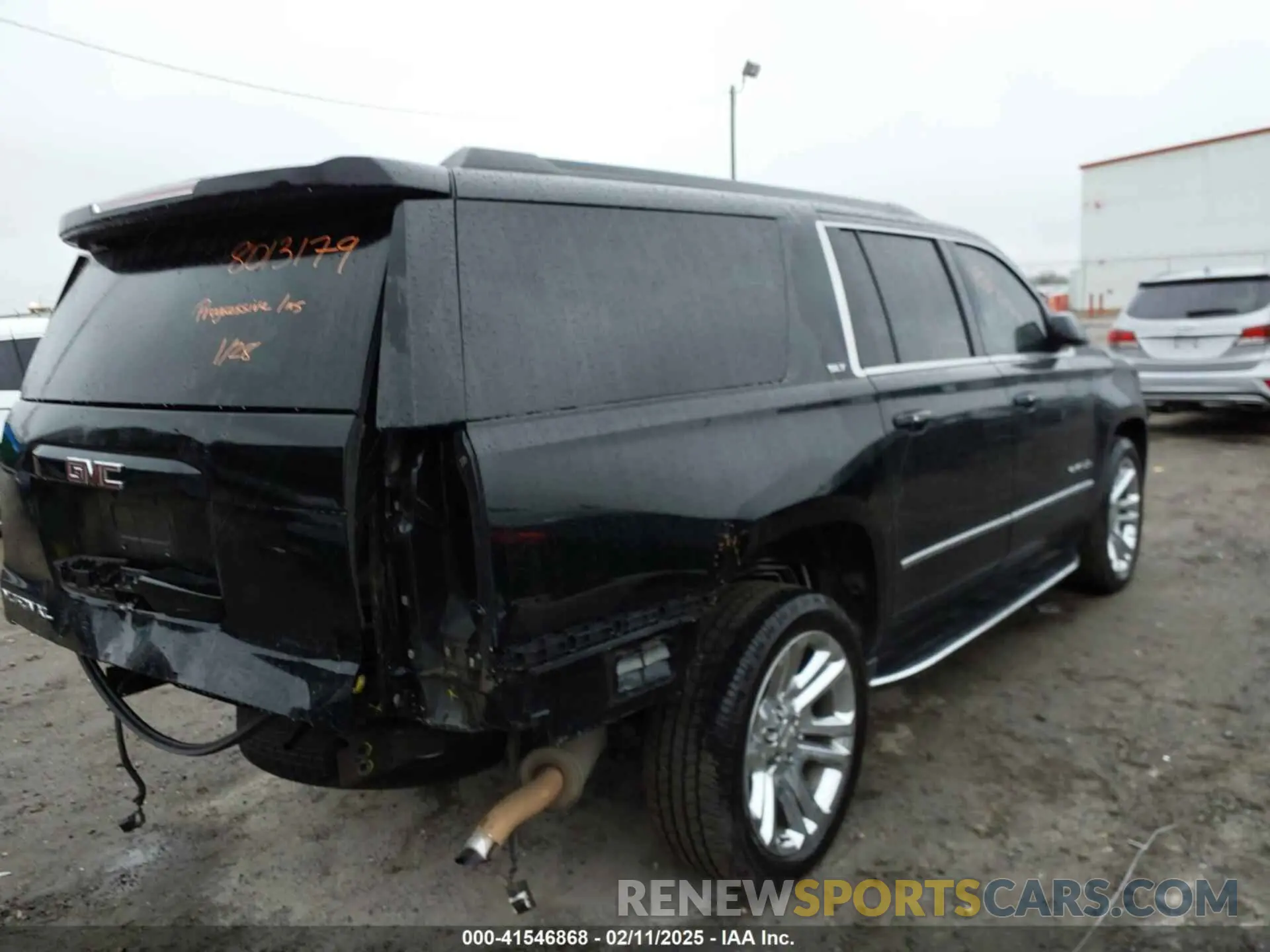 4 fotografías del automóvil dañado 1GKS1GKC3LR161436 GMC YUKON XL 2020