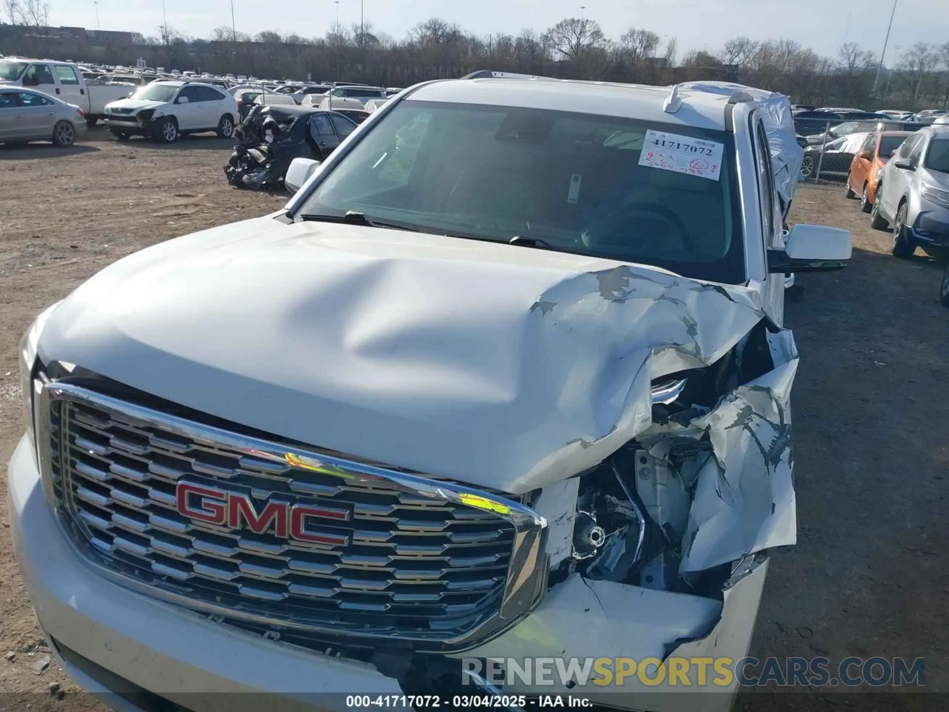 10 fotografías del automóvil dañado 1GKS1HKJ6LR282854 GMC YUKON XL 2020