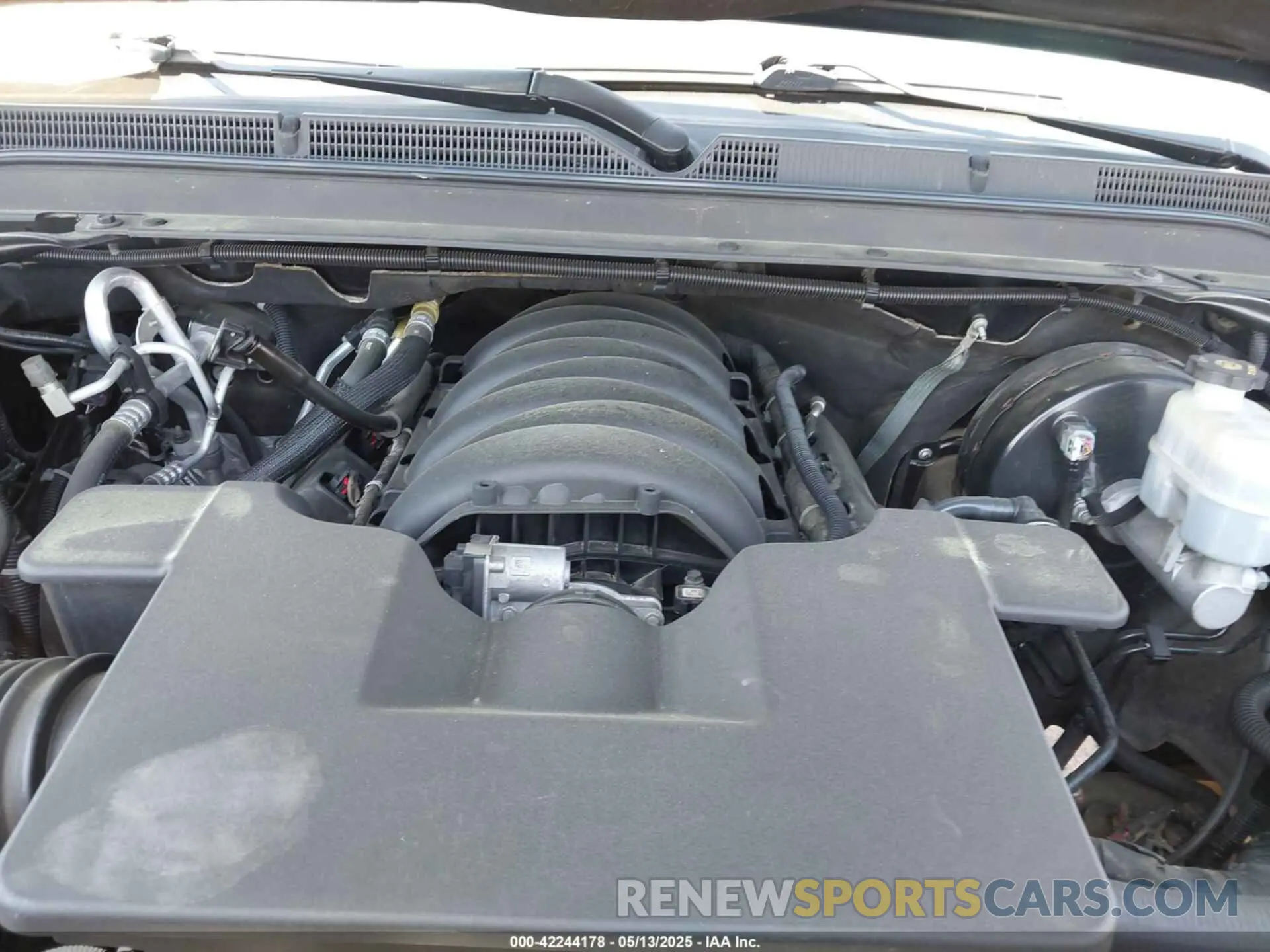10 fotografías del automóvil dañado 1GKS2GKC4LR165735 GMC YUKON XL 2020