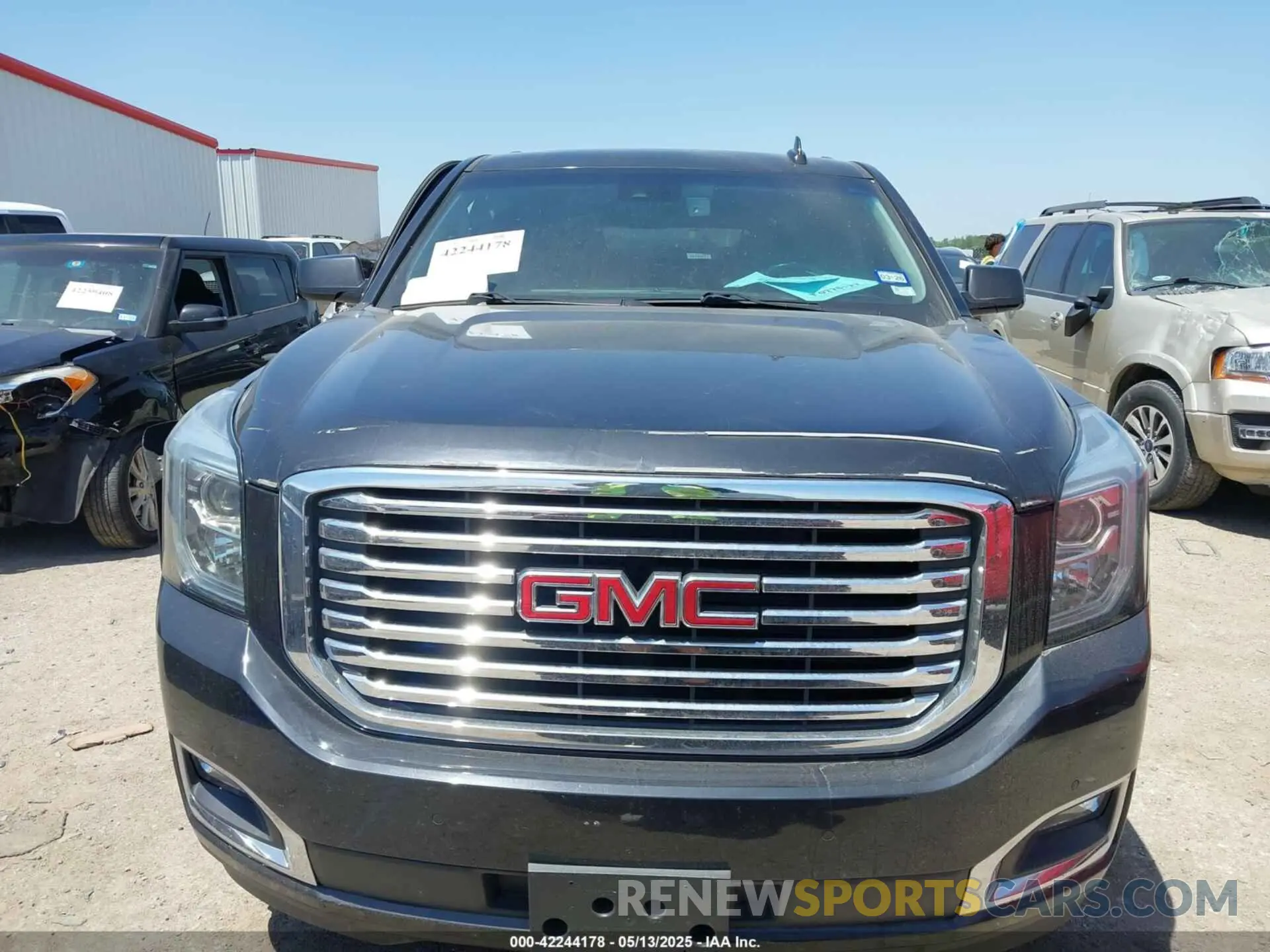 12 fotografías del automóvil dañado 1GKS2GKC4LR165735 GMC YUKON XL 2020