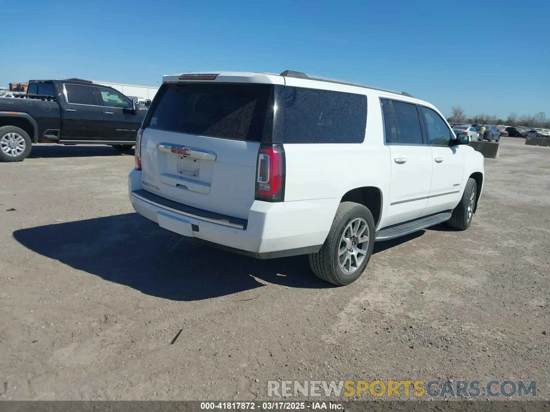 4 fotografías del automóvil dañado 1GKS2HKJ9LR298494 GMC YUKON XL 2020