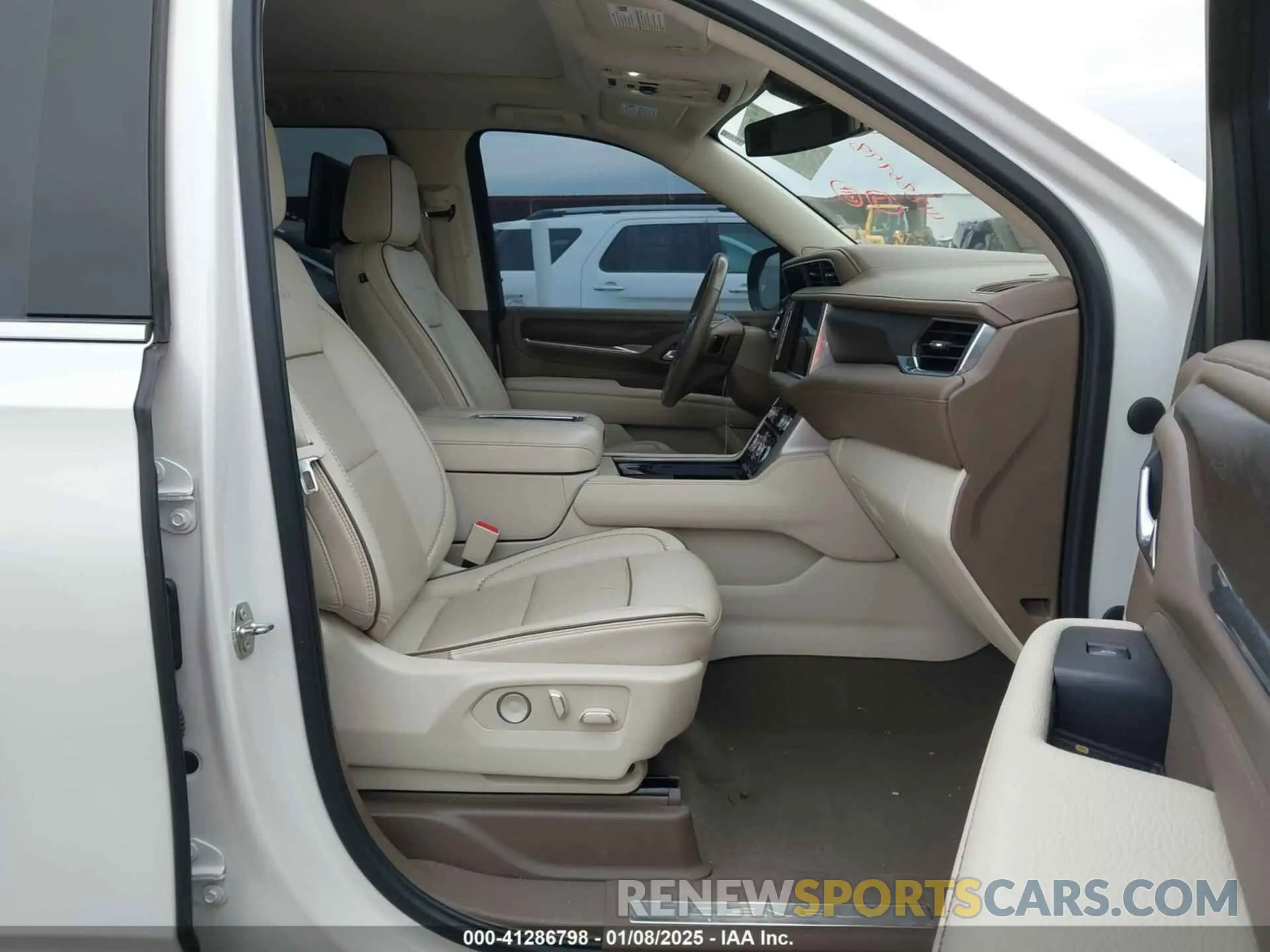 5 fotografías del automóvil dañado 1GKS1JKLXMR438811 GMC YUKON XL 2021