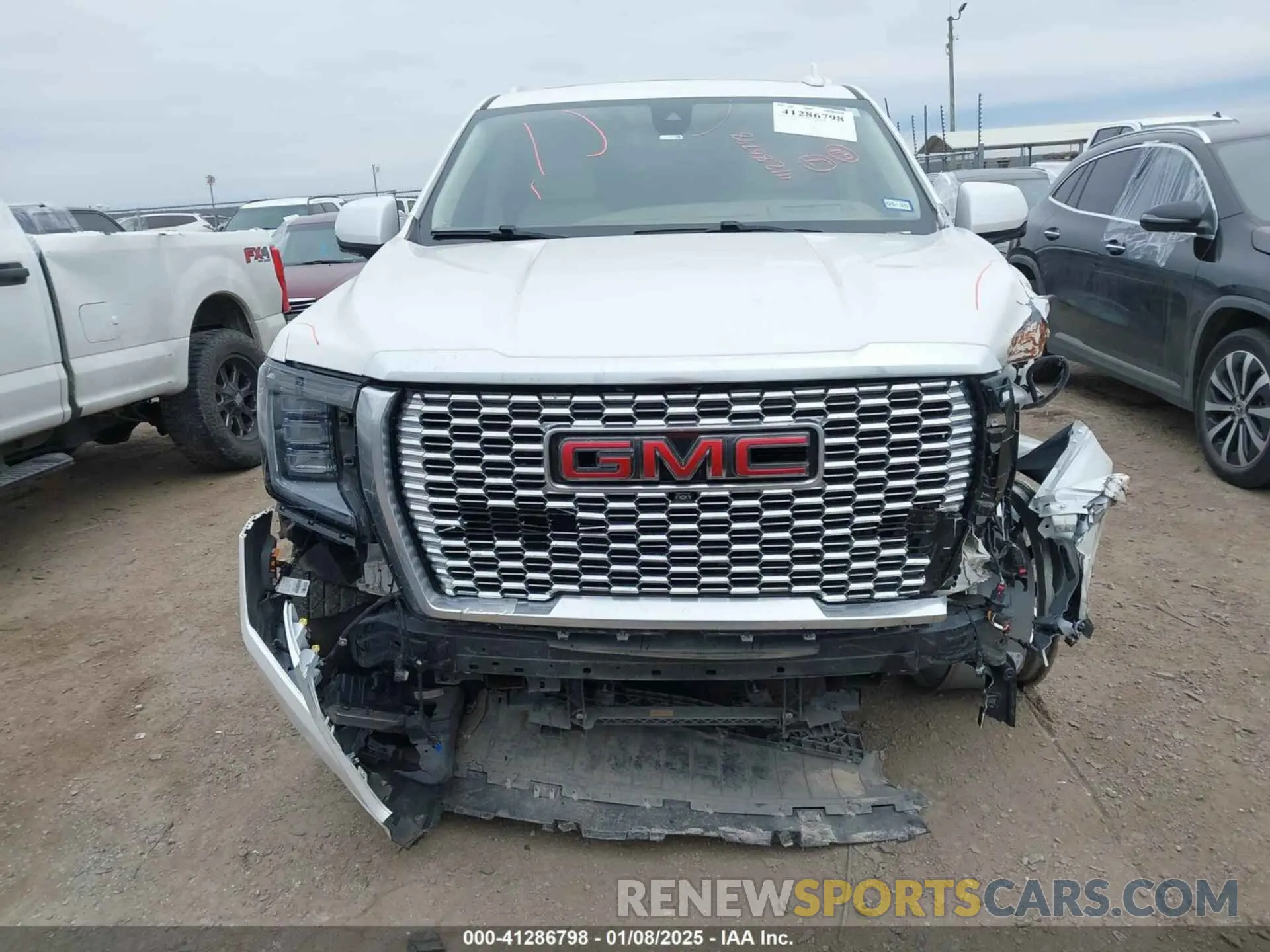 6 fotografías del automóvil dañado 1GKS1JKLXMR438811 GMC YUKON XL 2021