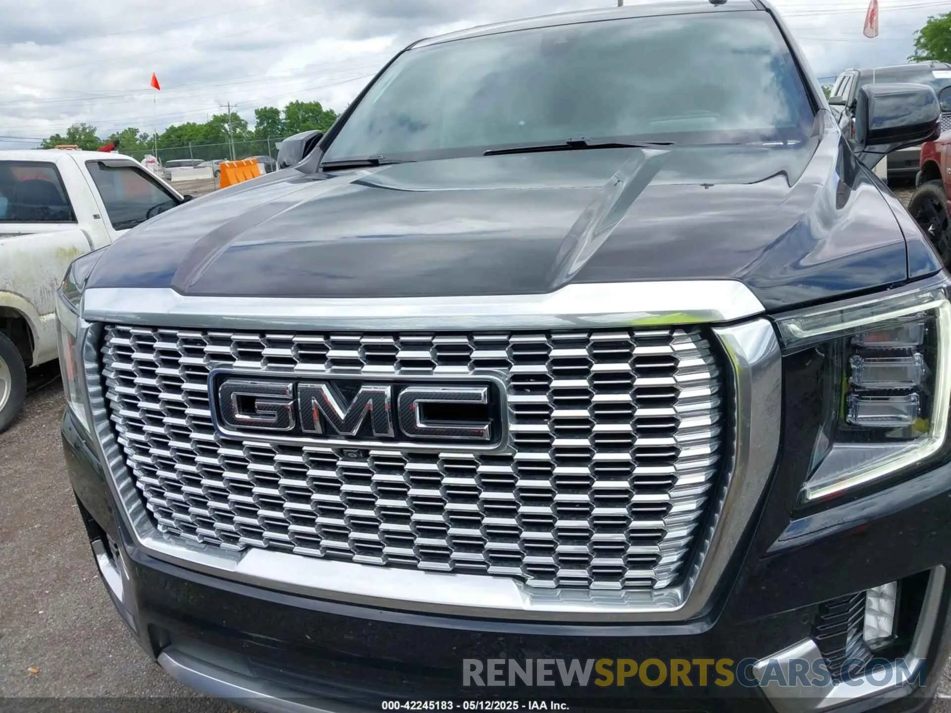 12 fotografías del automóvil dañado 1GKS2JKL2MR142534 GMC YUKON XL 2021