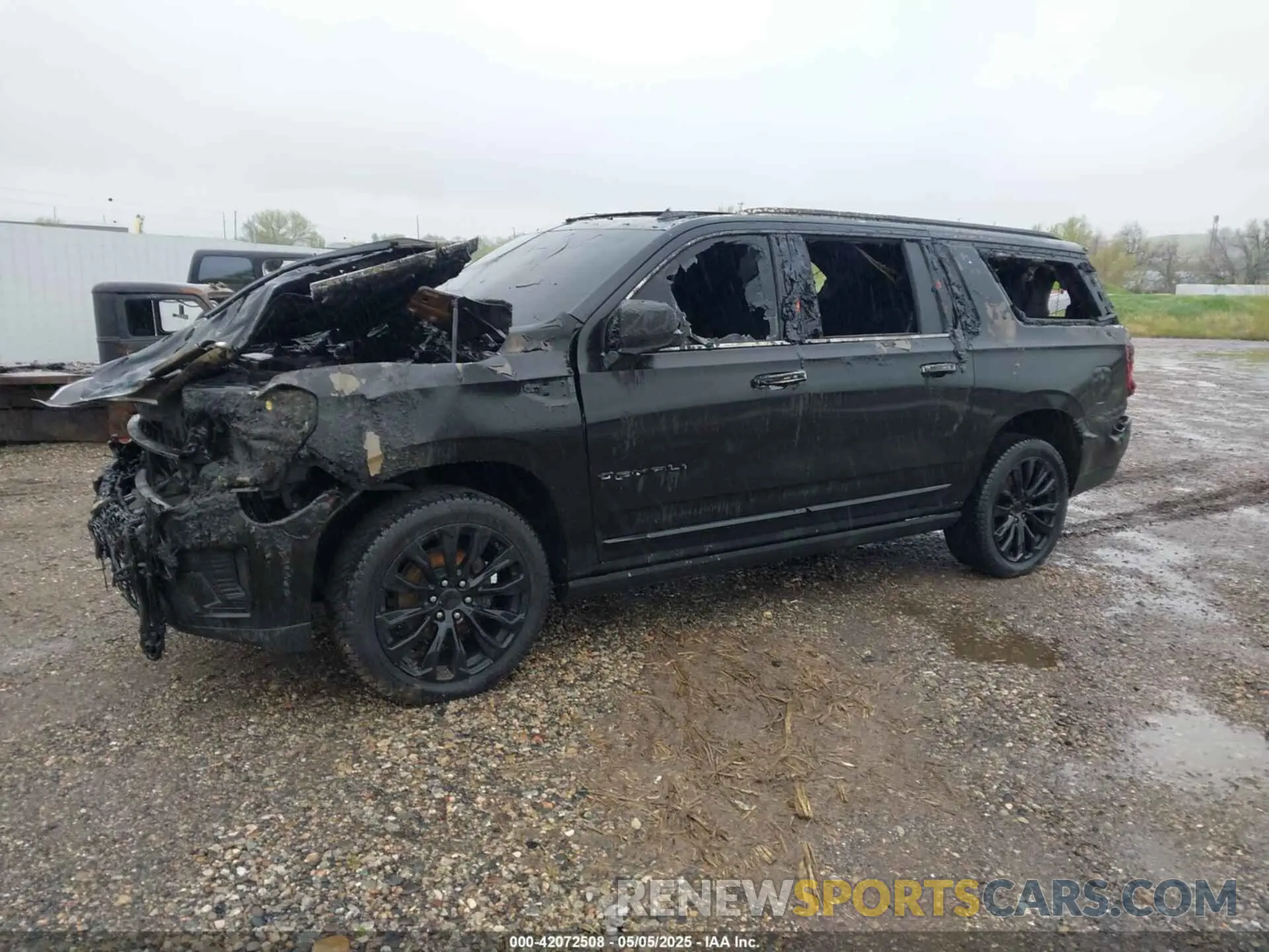 2 fotografías del automóvil dañado 1GKS2JKL2MR175405 GMC YUKON XL 2021