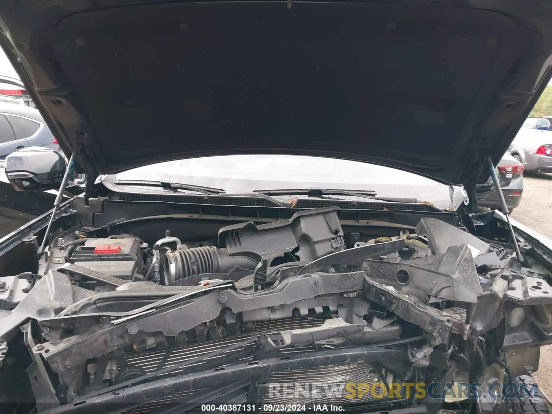 10 fotografías del automóvil dañado 1GKS2JKLXMR357630 GMC YUKON XL 2021
