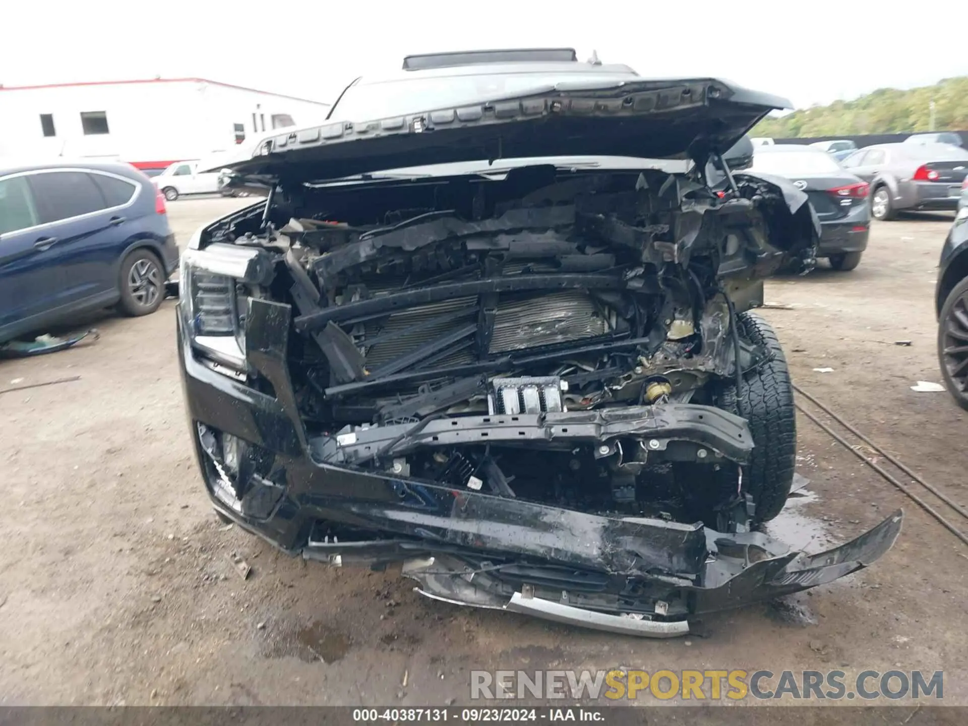 11 fotografías del automóvil dañado 1GKS2JKLXMR357630 GMC YUKON XL 2021