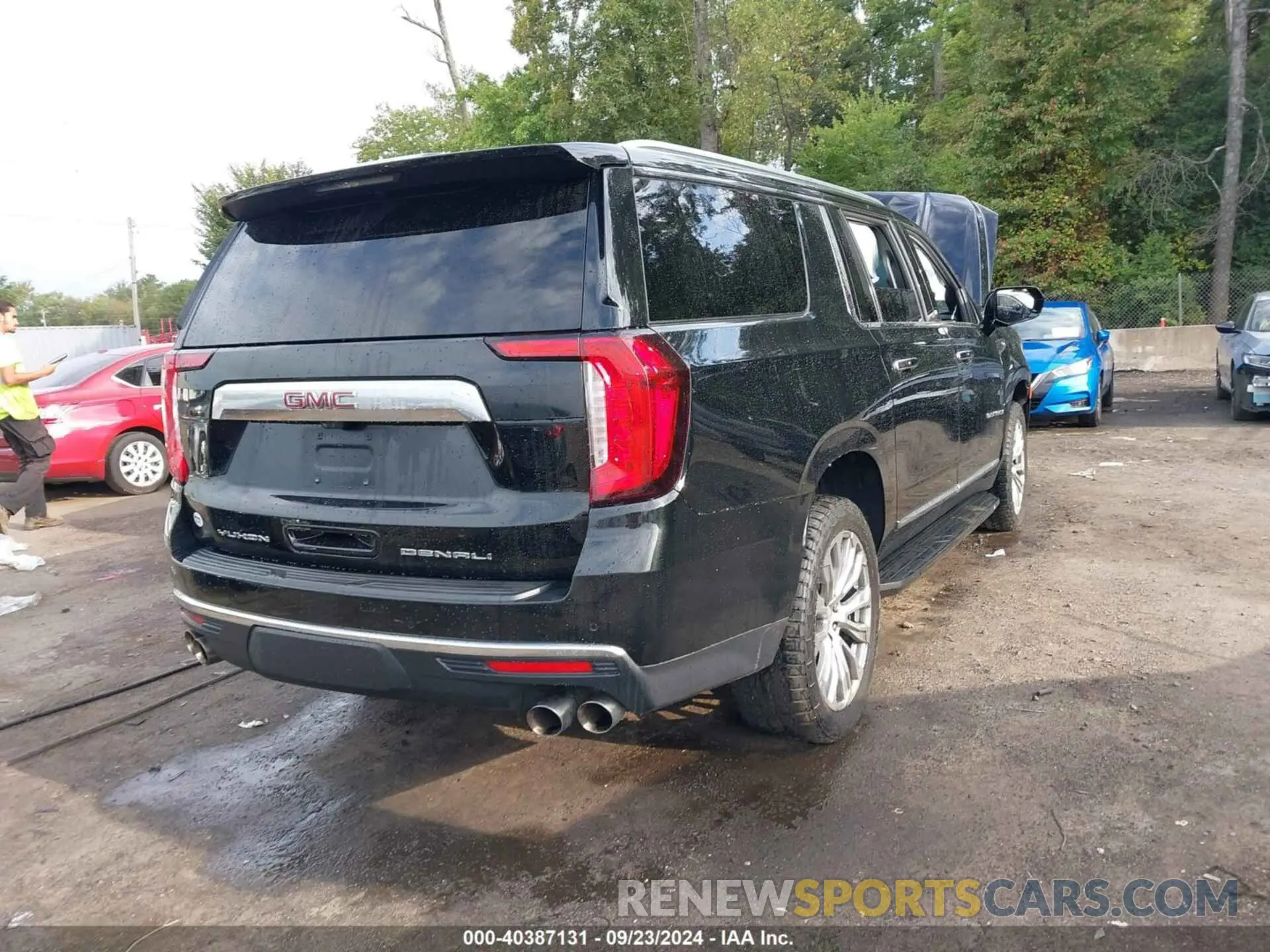 4 fotografías del automóvil dañado 1GKS2JKLXMR357630 GMC YUKON XL 2021