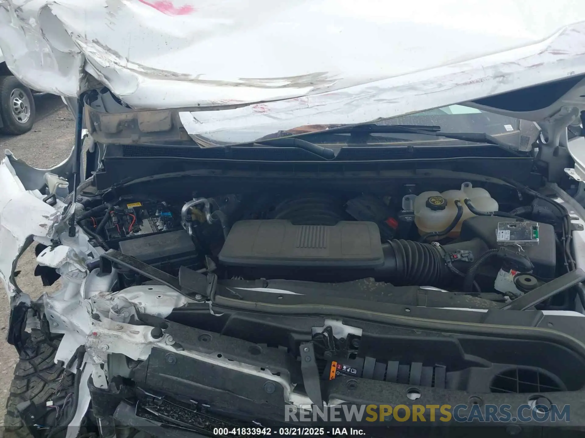 10 fotografías del automóvil dañado 1GKS1FKD3NR208664 GMC YUKON XL 2022