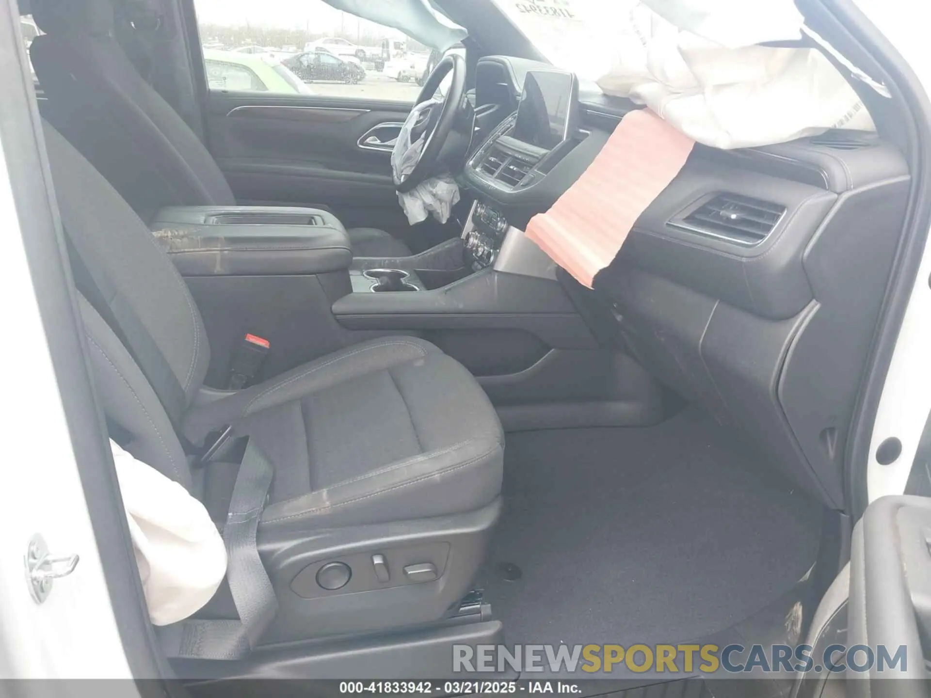 5 fotografías del automóvil dañado 1GKS1FKD3NR208664 GMC YUKON XL 2022