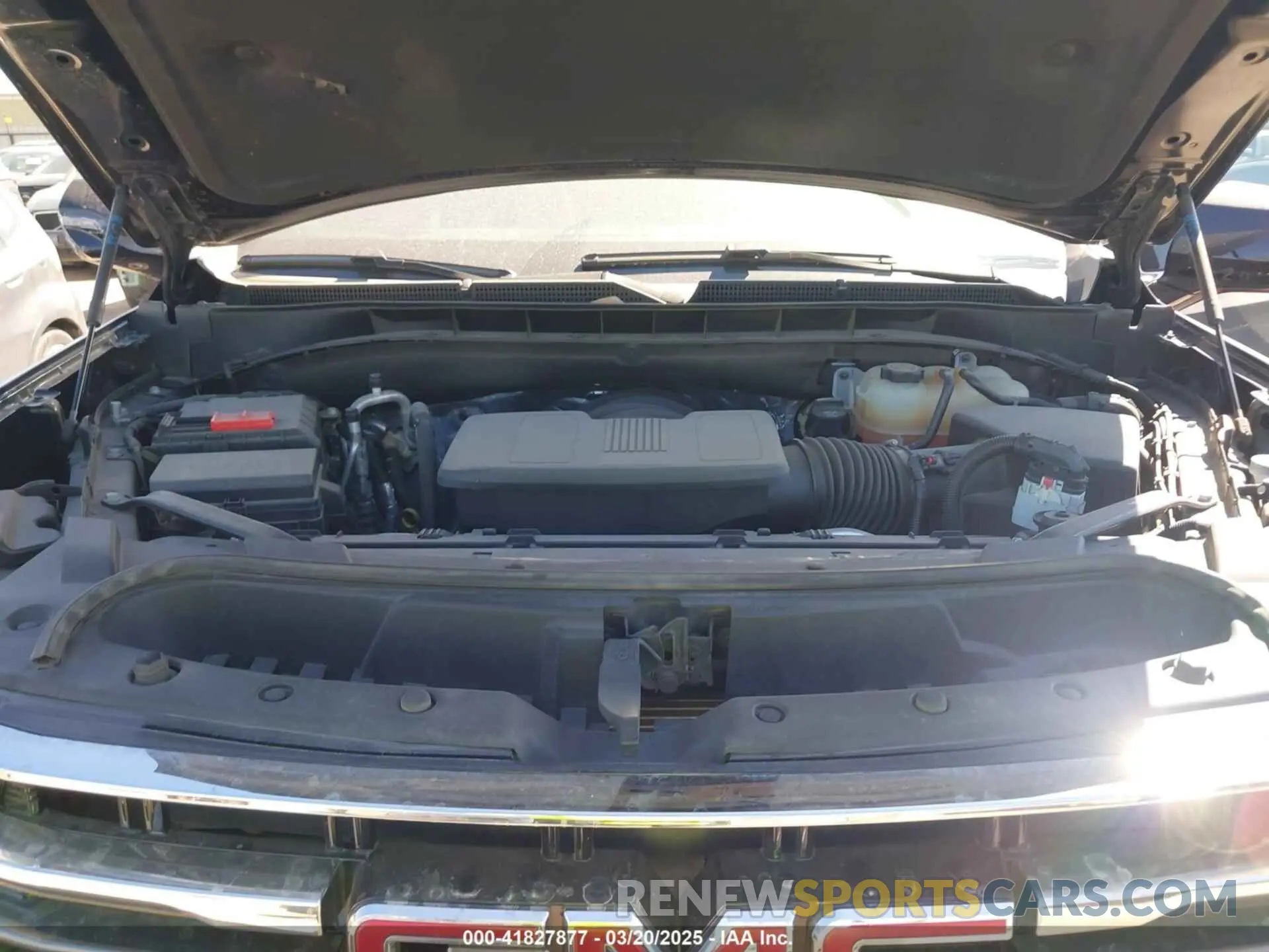 10 fotografías del automóvil dañado 1GKS1GKD0NR306038 GMC YUKON XL 2022