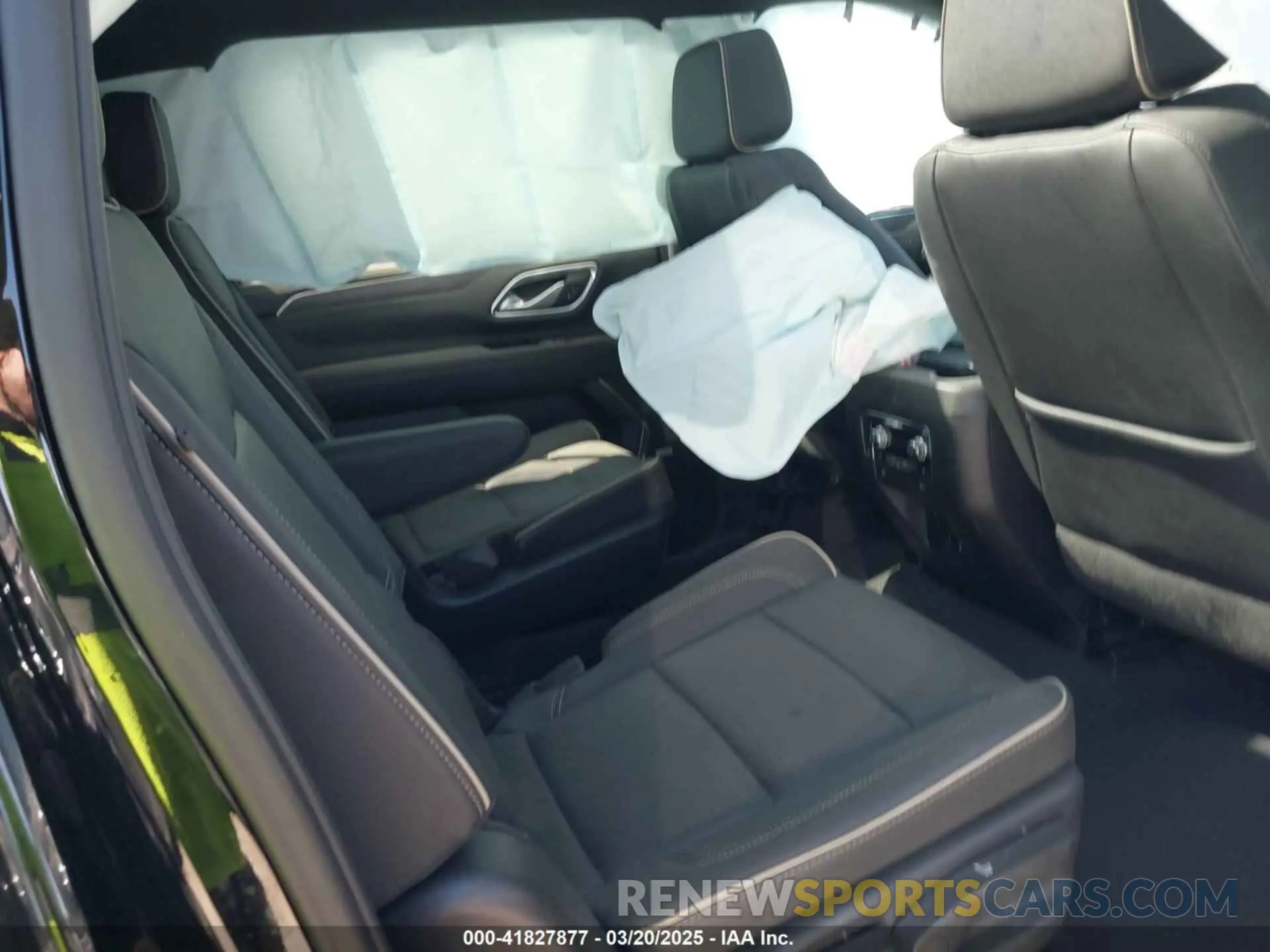 8 fotografías del automóvil dañado 1GKS1GKD0NR306038 GMC YUKON XL 2022