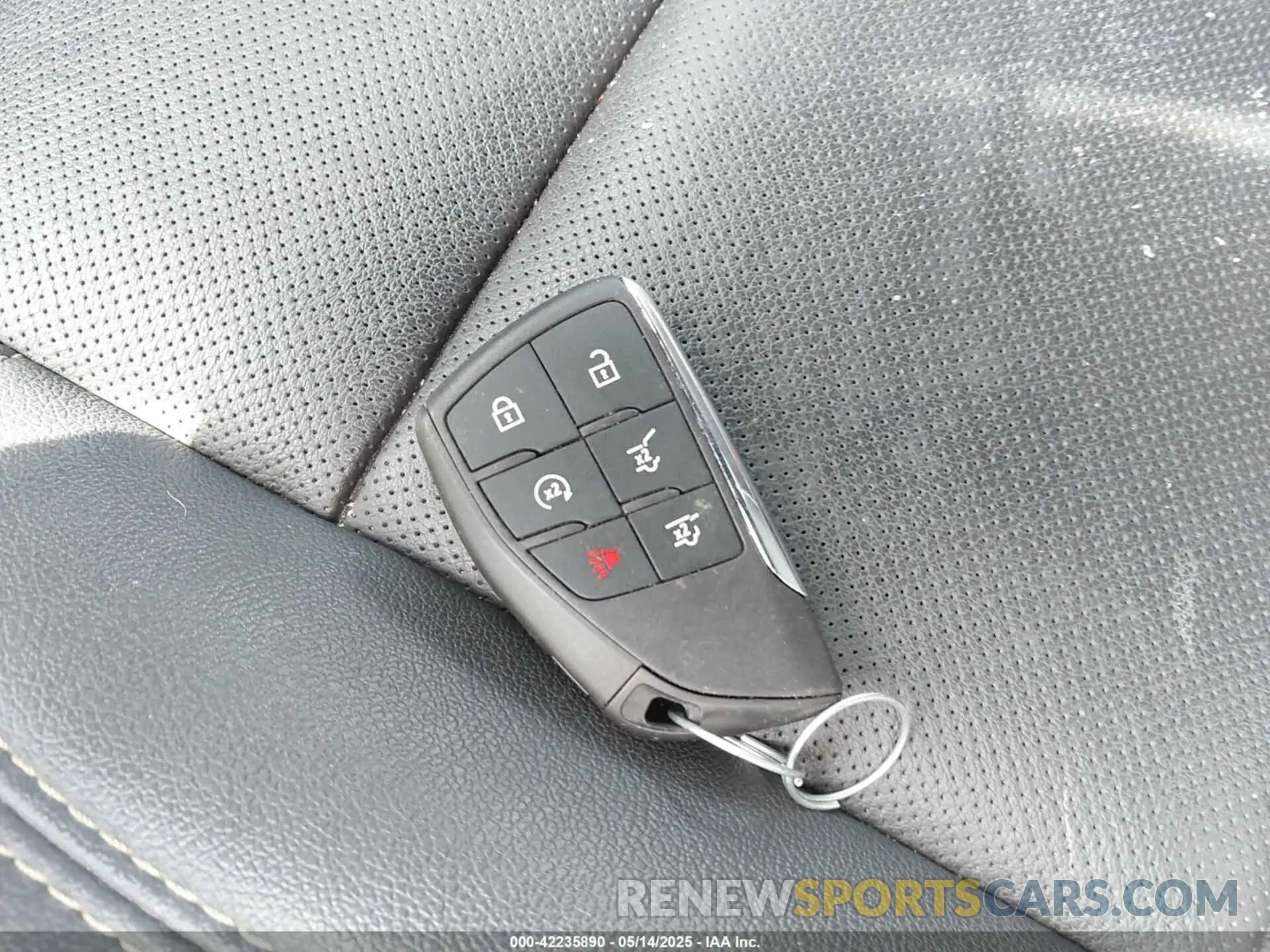 11 fotografías del automóvil dañado 1GKS2GKD2NR217214 GMC YUKON XL 2022