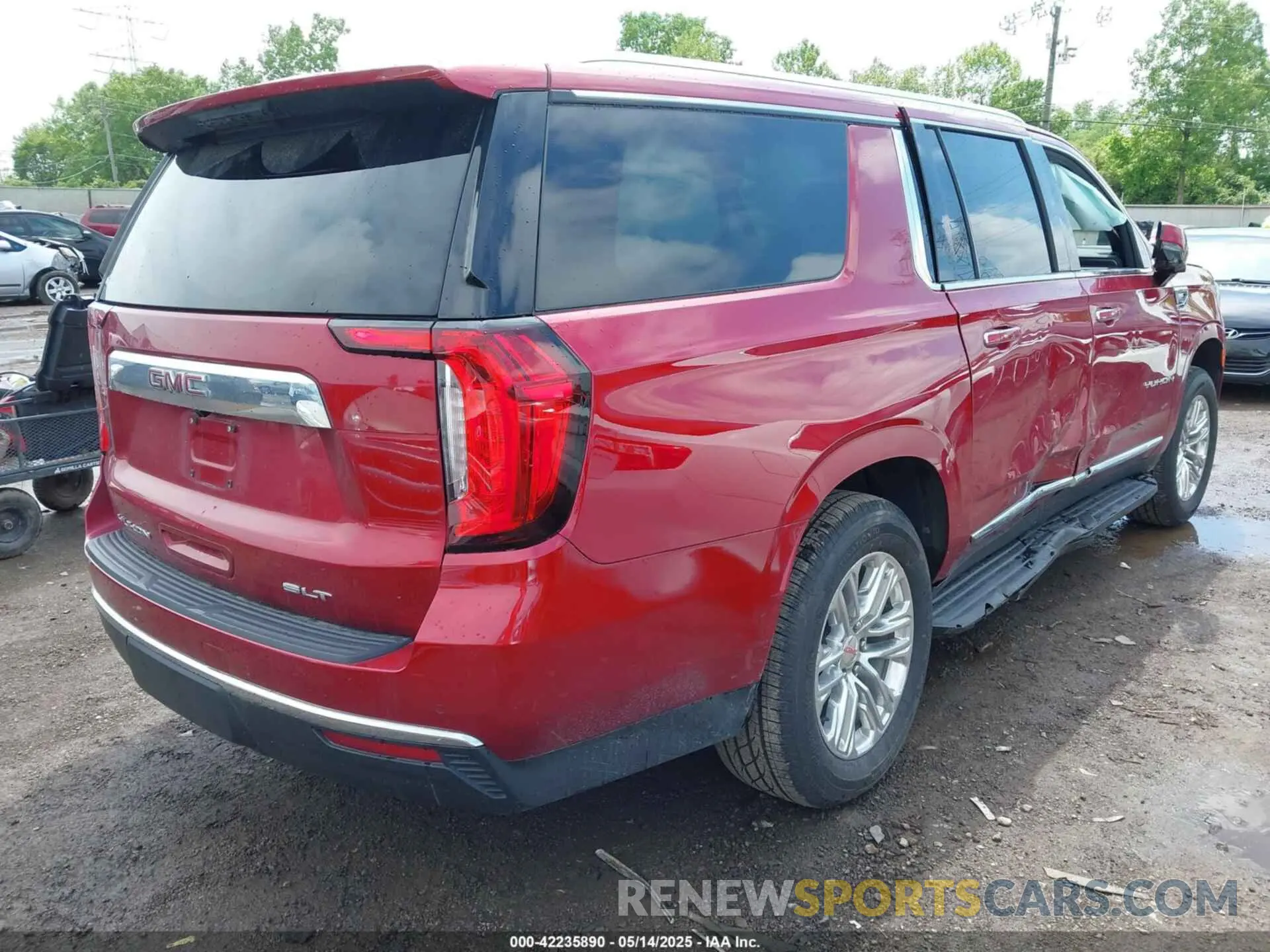 4 fotografías del automóvil dañado 1GKS2GKD2NR217214 GMC YUKON XL 2022