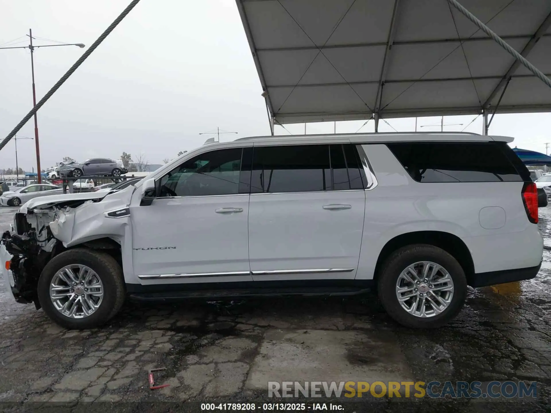 14 fotografías del automóvil dañado 1GKS2GKD6NR328395 GMC YUKON XL 2022