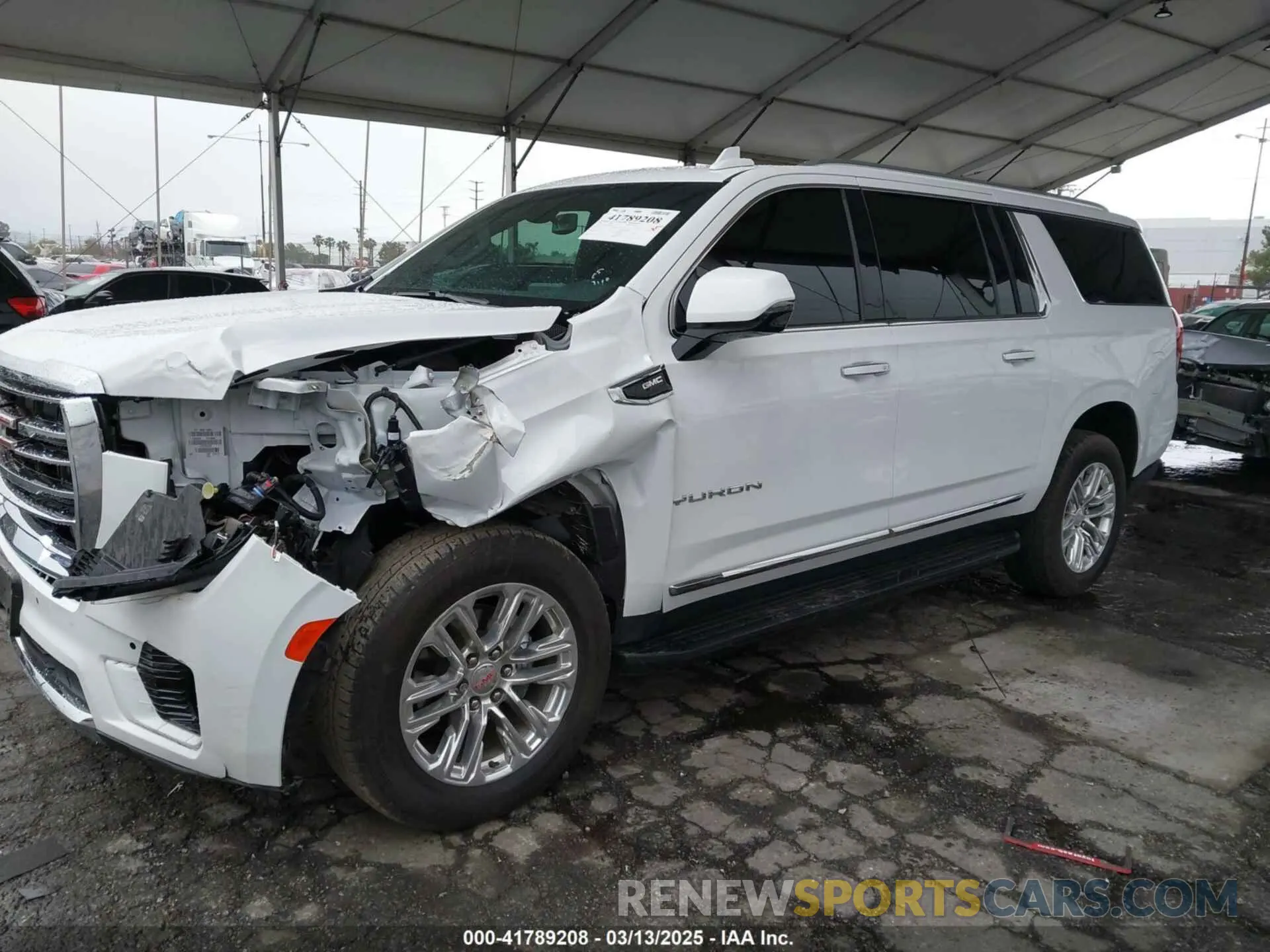 2 fotografías del automóvil dañado 1GKS2GKD6NR328395 GMC YUKON XL 2022