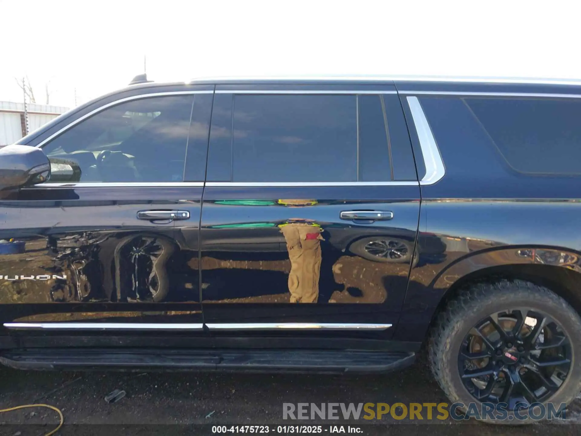 14 fotografías del automóvil dañado 1GKS2GKDXNR134694 GMC YUKON XL 2022