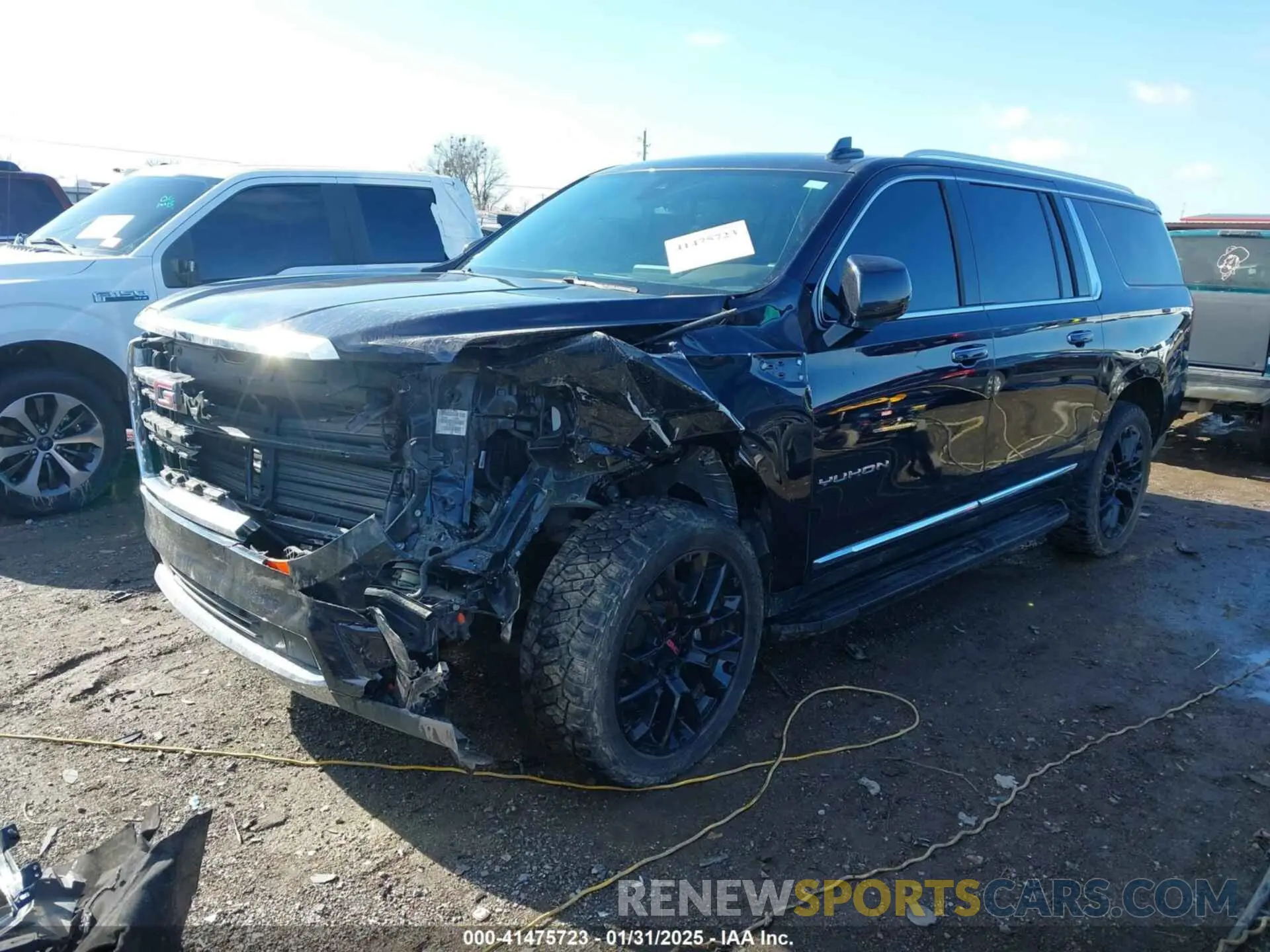 2 fotografías del automóvil dañado 1GKS2GKDXNR134694 GMC YUKON XL 2022
