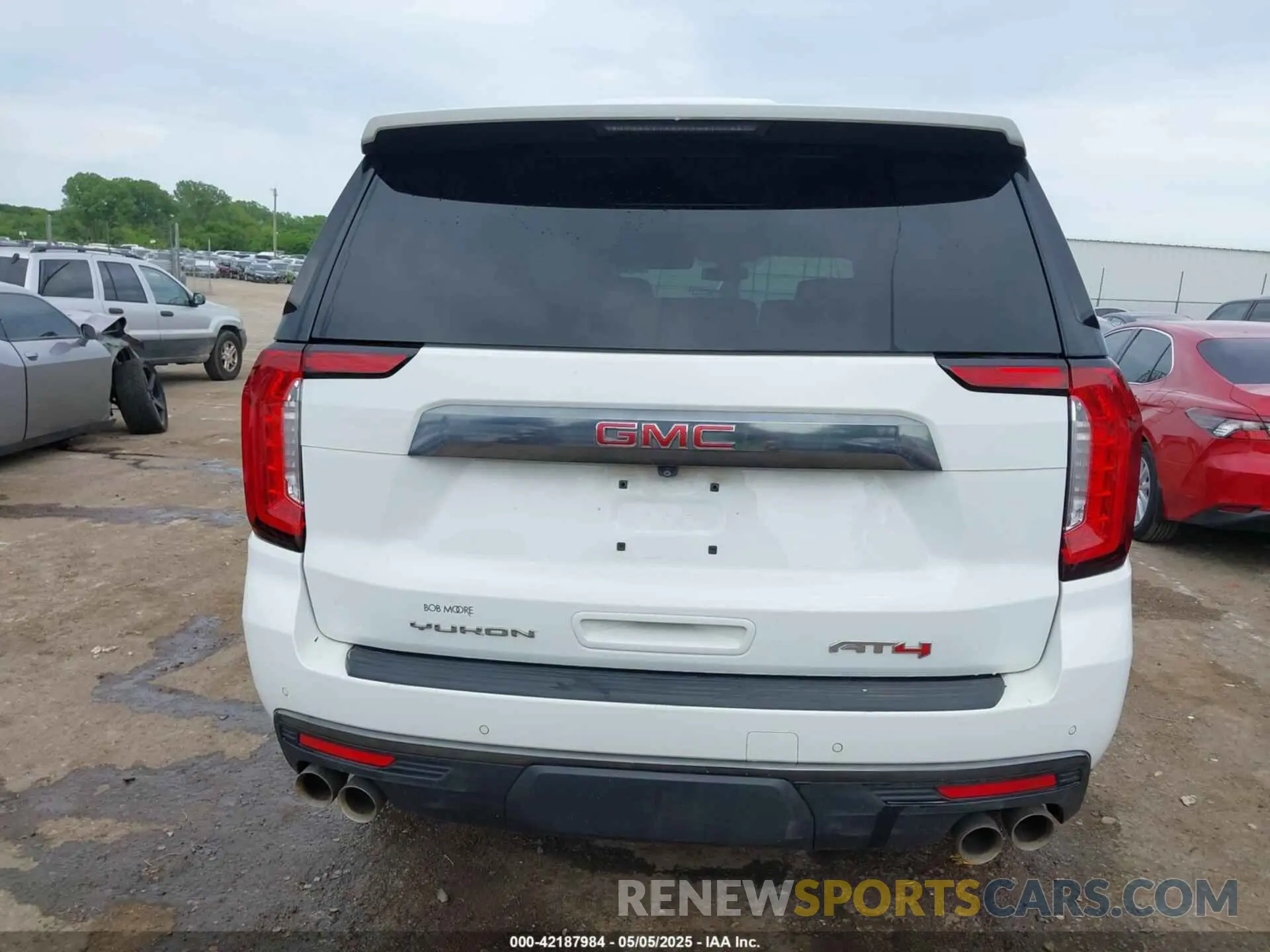 16 fotografías del automóvil dañado 1GKS2HKL4NR150032 GMC YUKON XL 2022