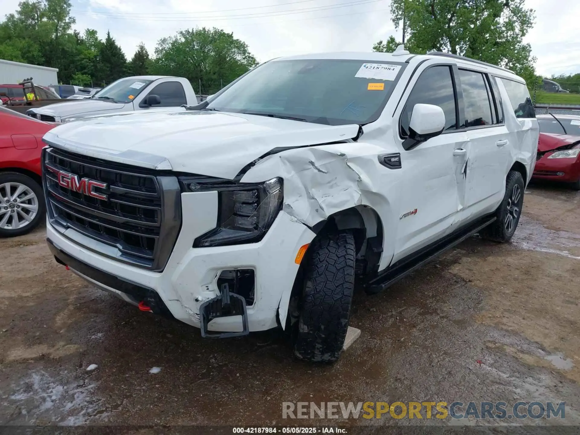 2 fotografías del automóvil dañado 1GKS2HKL4NR150032 GMC YUKON XL 2022