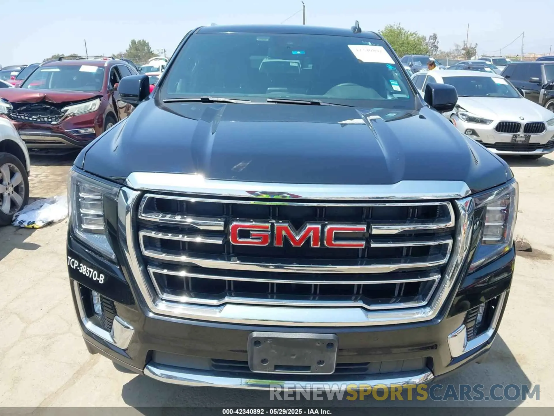 12 fotografías del automóvil dañado 1GKS1GKD7PR155430 GMC YUKON XL 2023