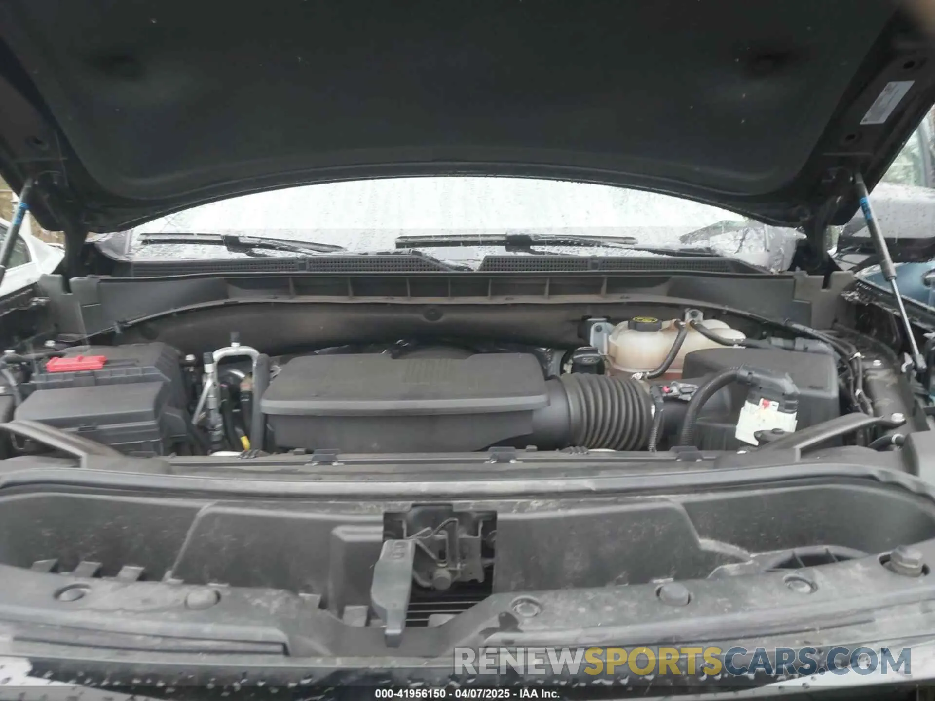 10 fotografías del automóvil dañado 1GKS2FKDXPR555330 GMC YUKON XL 2023