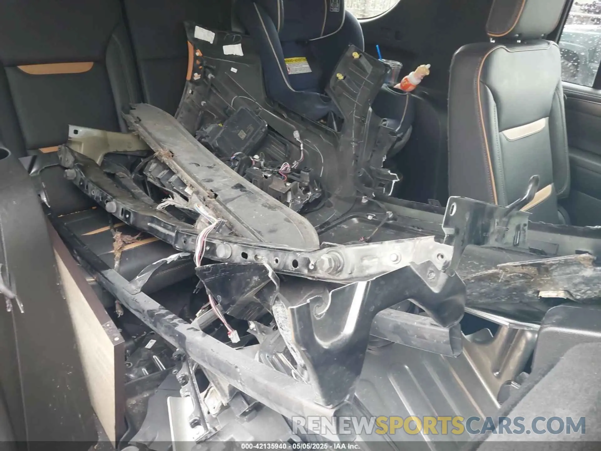 12 fotografías del automóvil dañado 1GKS2HKL8PR235216 GMC YUKON XL 2023