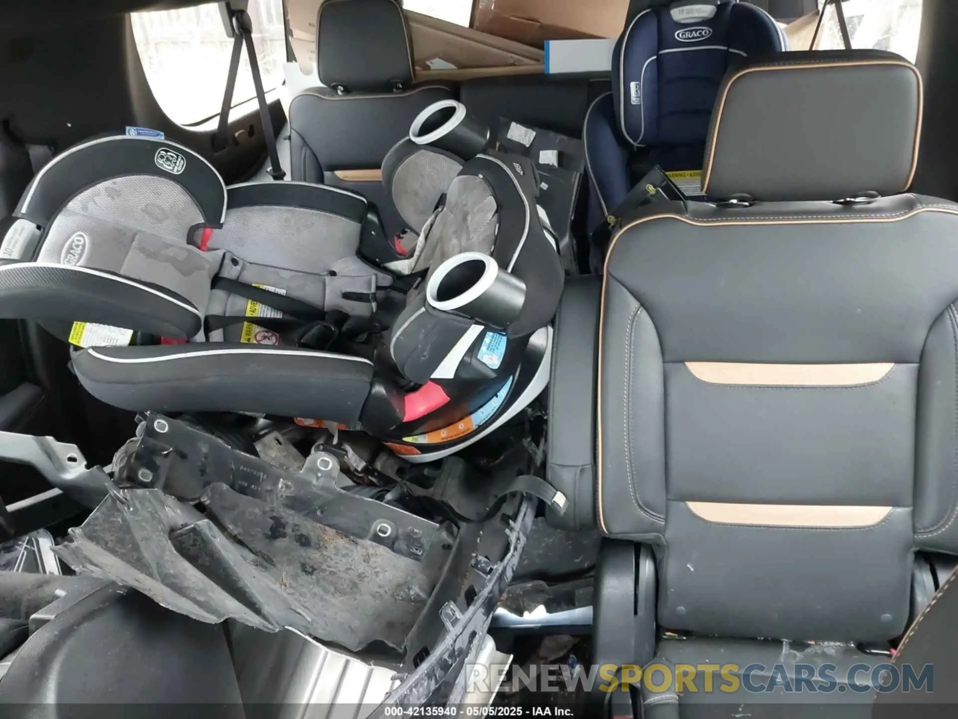20 fotografías del automóvil dañado 1GKS2HKL8PR235216 GMC YUKON XL 2023