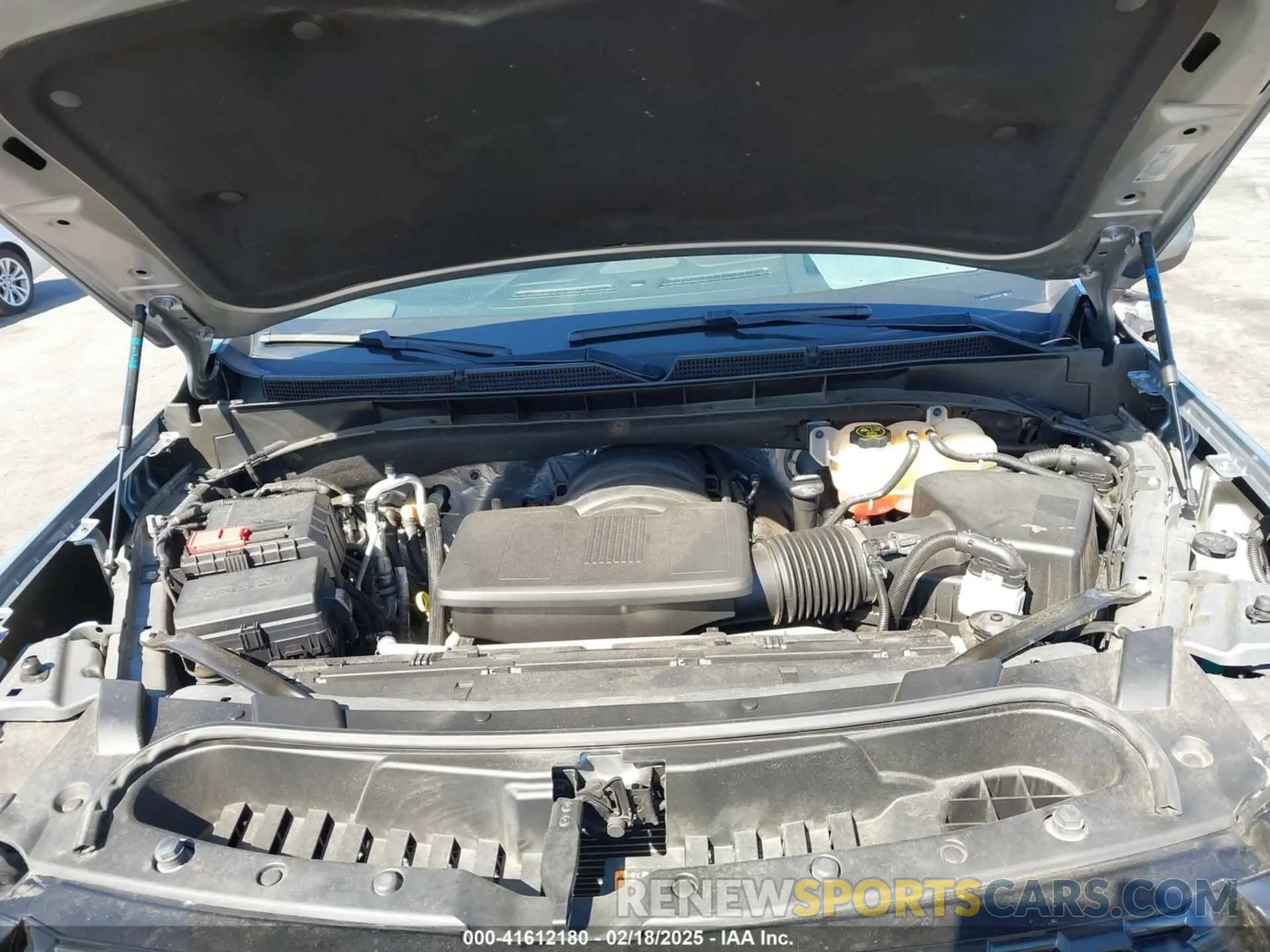 10 fotografías del automóvil dañado 1GKS2KKL9PR150446 GMC YUKON XL 2023