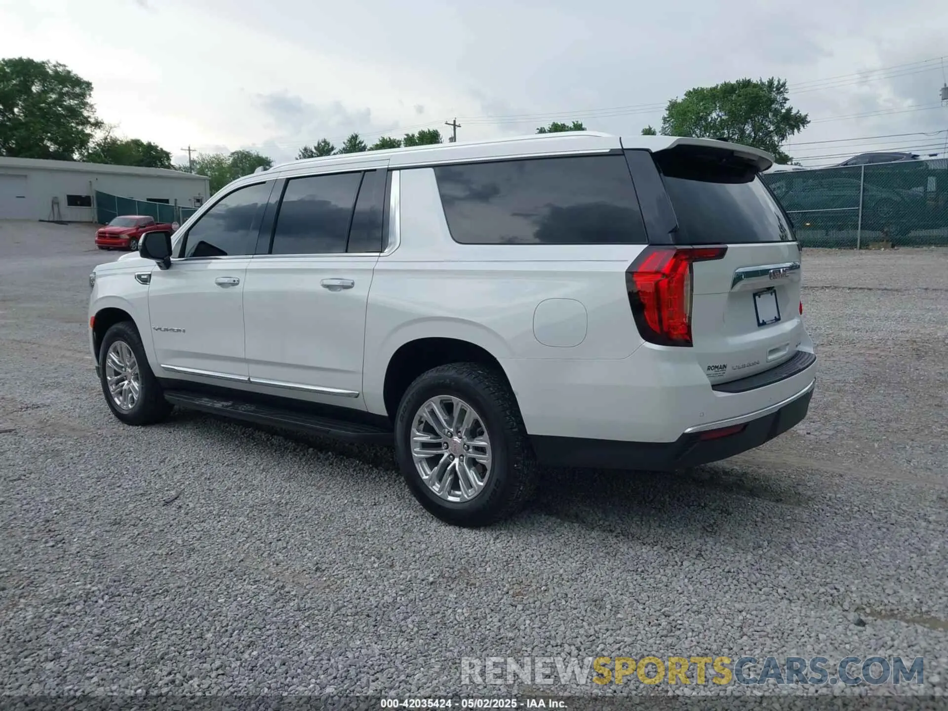 3 fotografías del automóvil dañado 1GKS2GKD5RR262220 GMC YUKON XL 2024