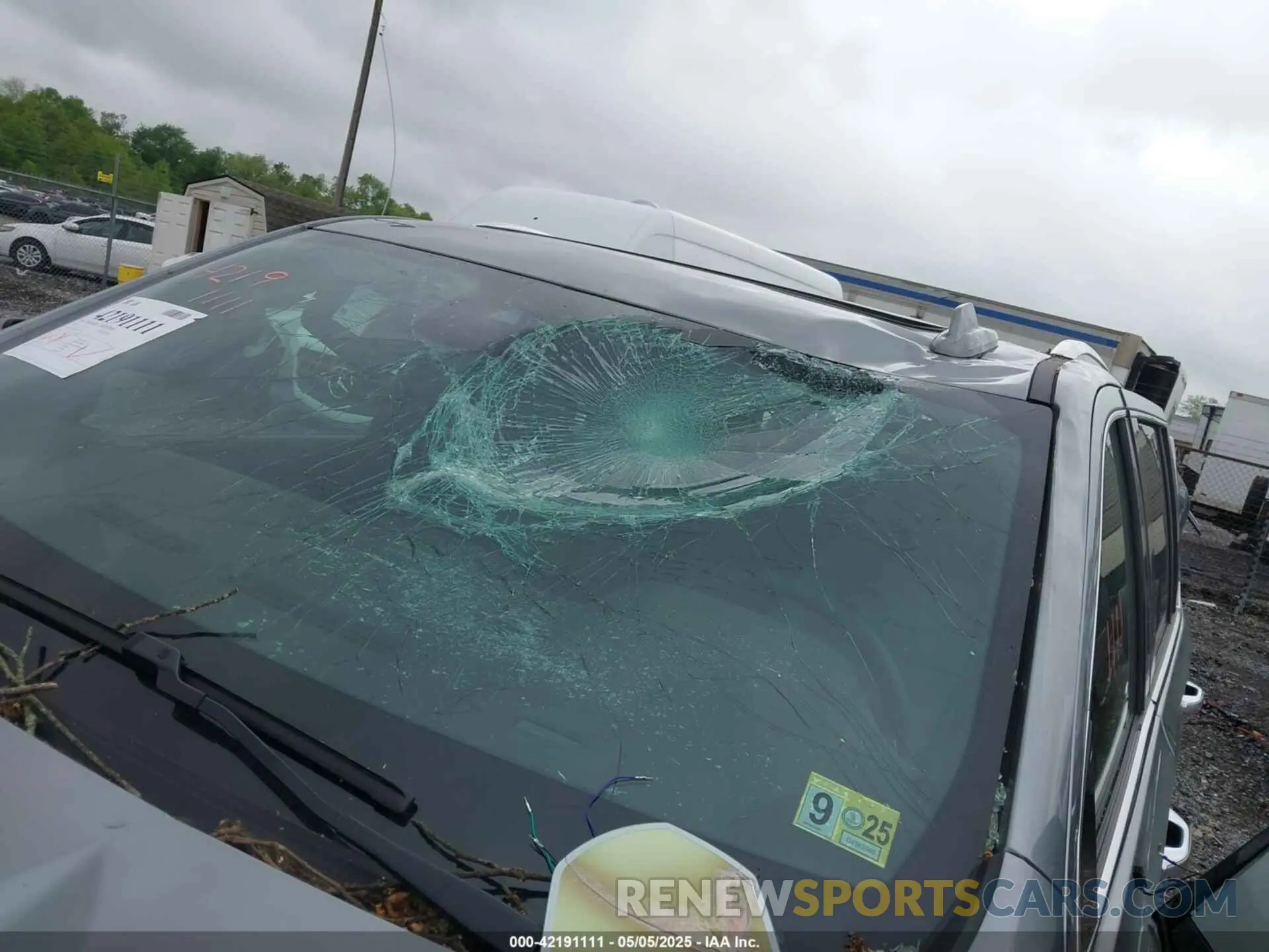 17 fotografías del automóvil dañado 1GKS2GKT6RR331584 GMC YUKON XL 2024