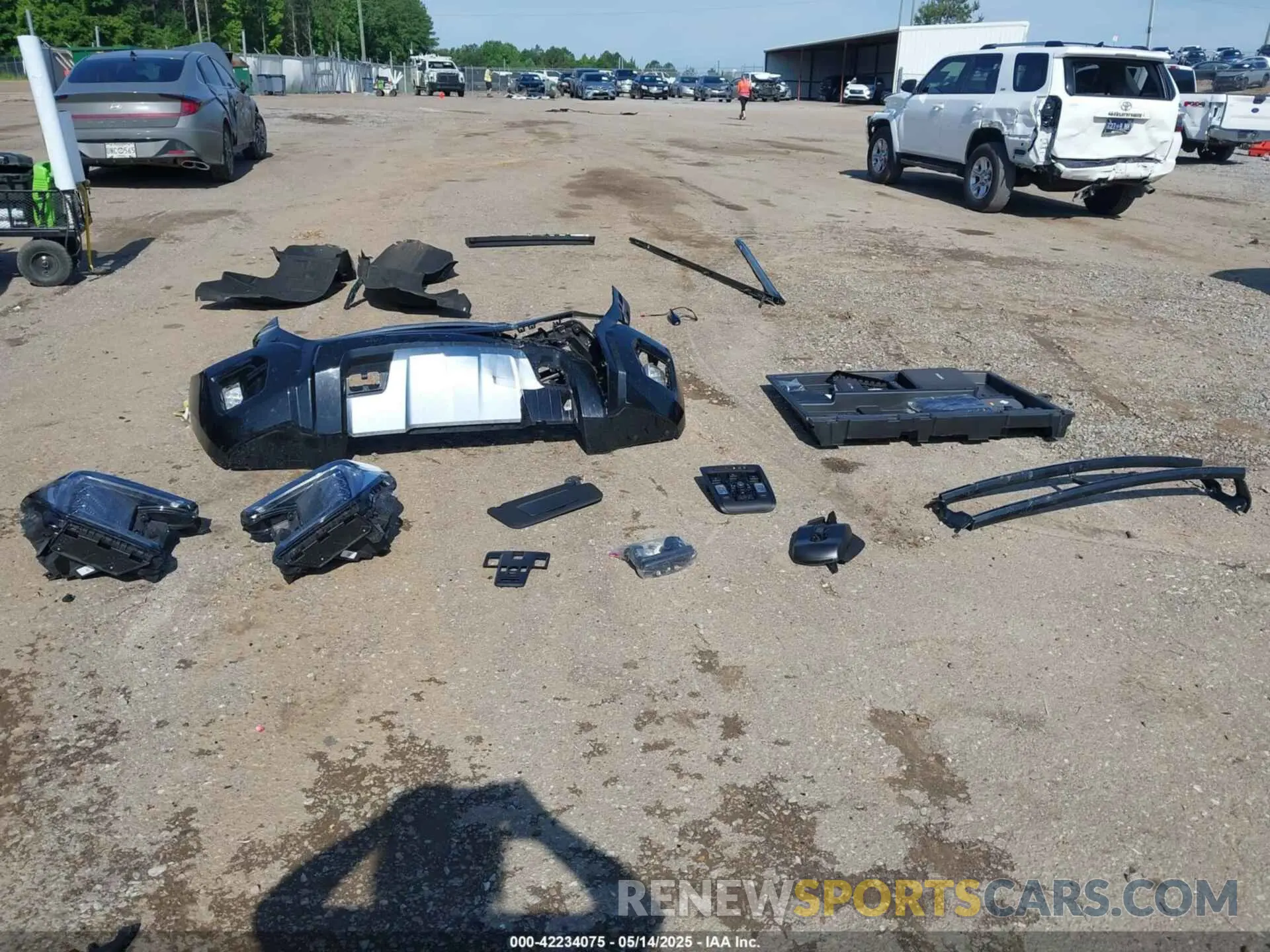 12 fotografías del automóvil dañado 1GKS2HKD1RR315789 GMC YUKON XL 2024