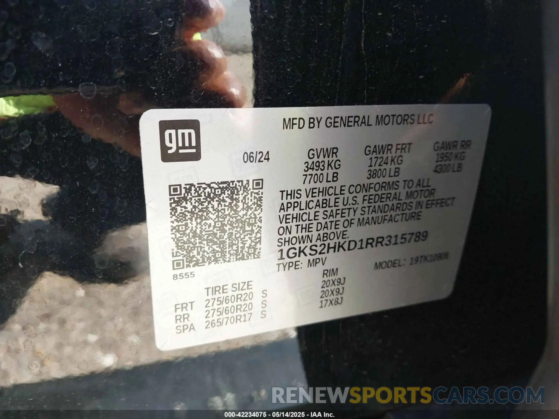 9 fotografías del automóvil dañado 1GKS2HKD1RR315789 GMC YUKON XL 2024