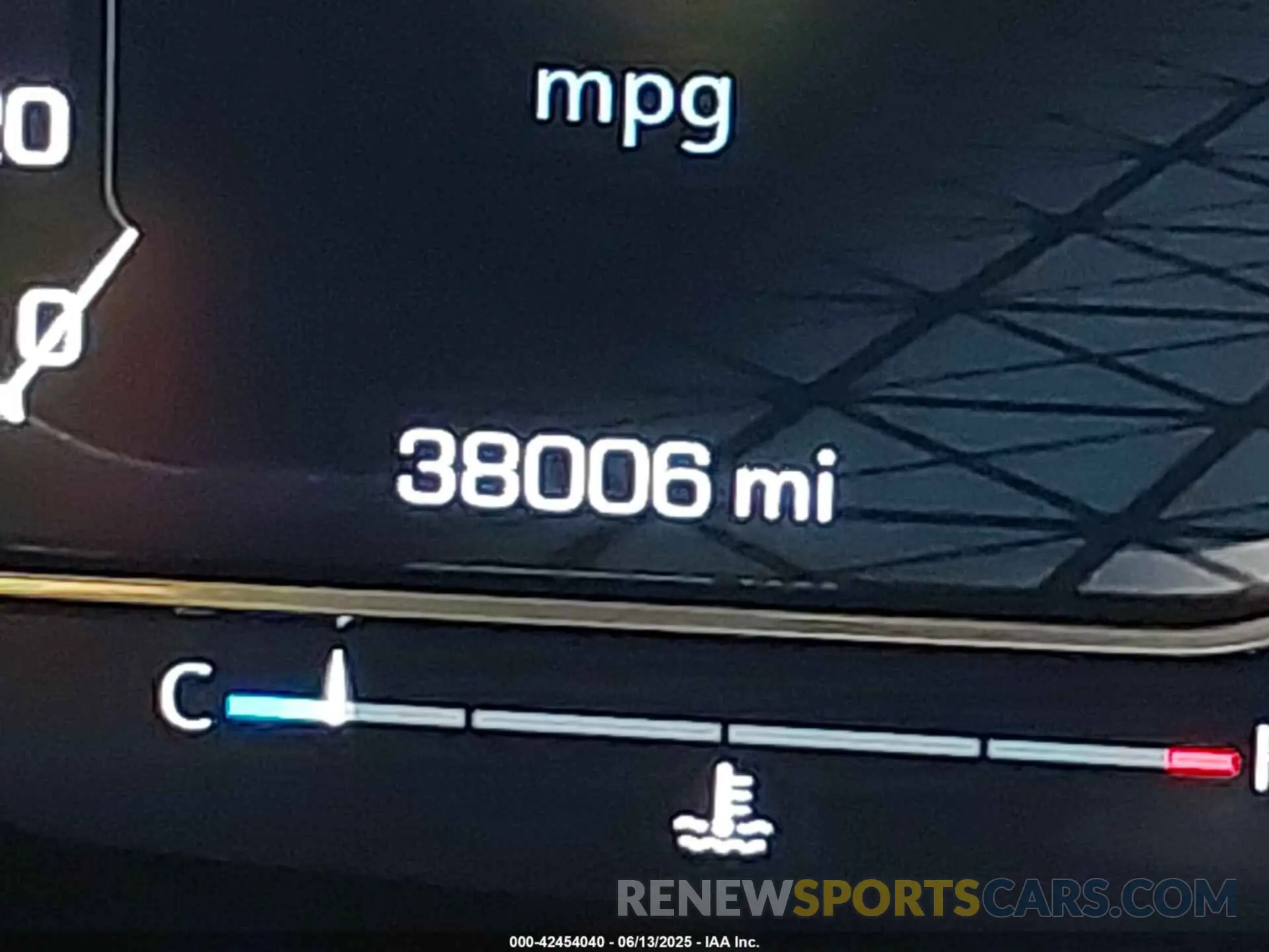 15 fotografías del automóvil dañado 1GKS2HKD7RR288484 GMC YUKON XL 2024