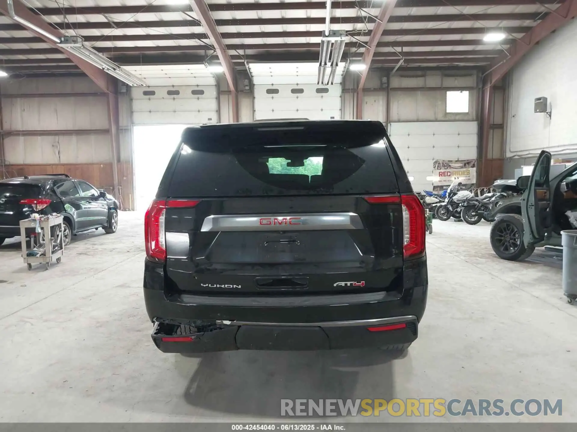 16 fotografías del automóvil dañado 1GKS2HKD7RR288484 GMC YUKON XL 2024