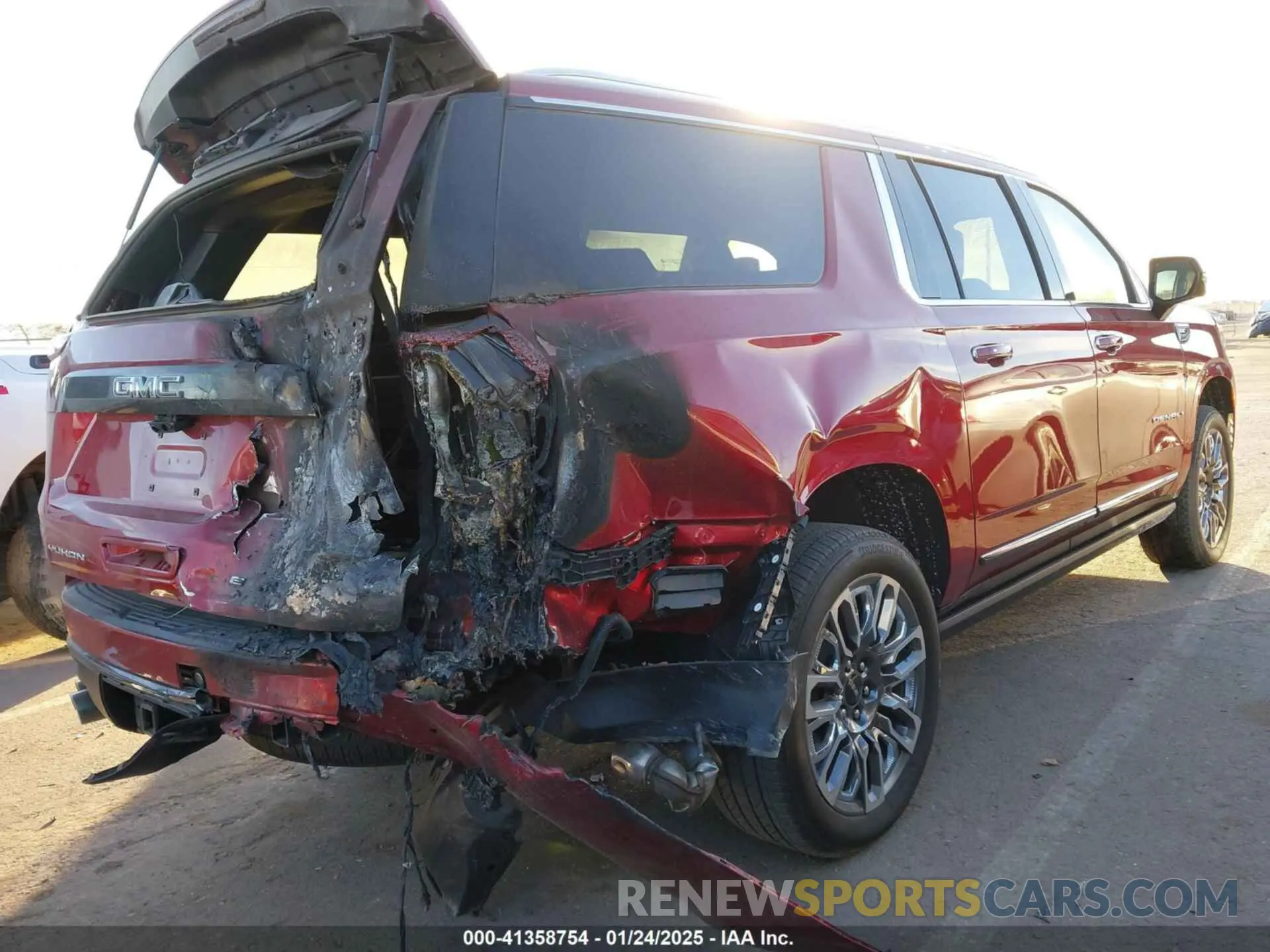 4 fotografías del automóvil dañado 1GKS2KKL6RR354284 GMC YUKON XL 2024