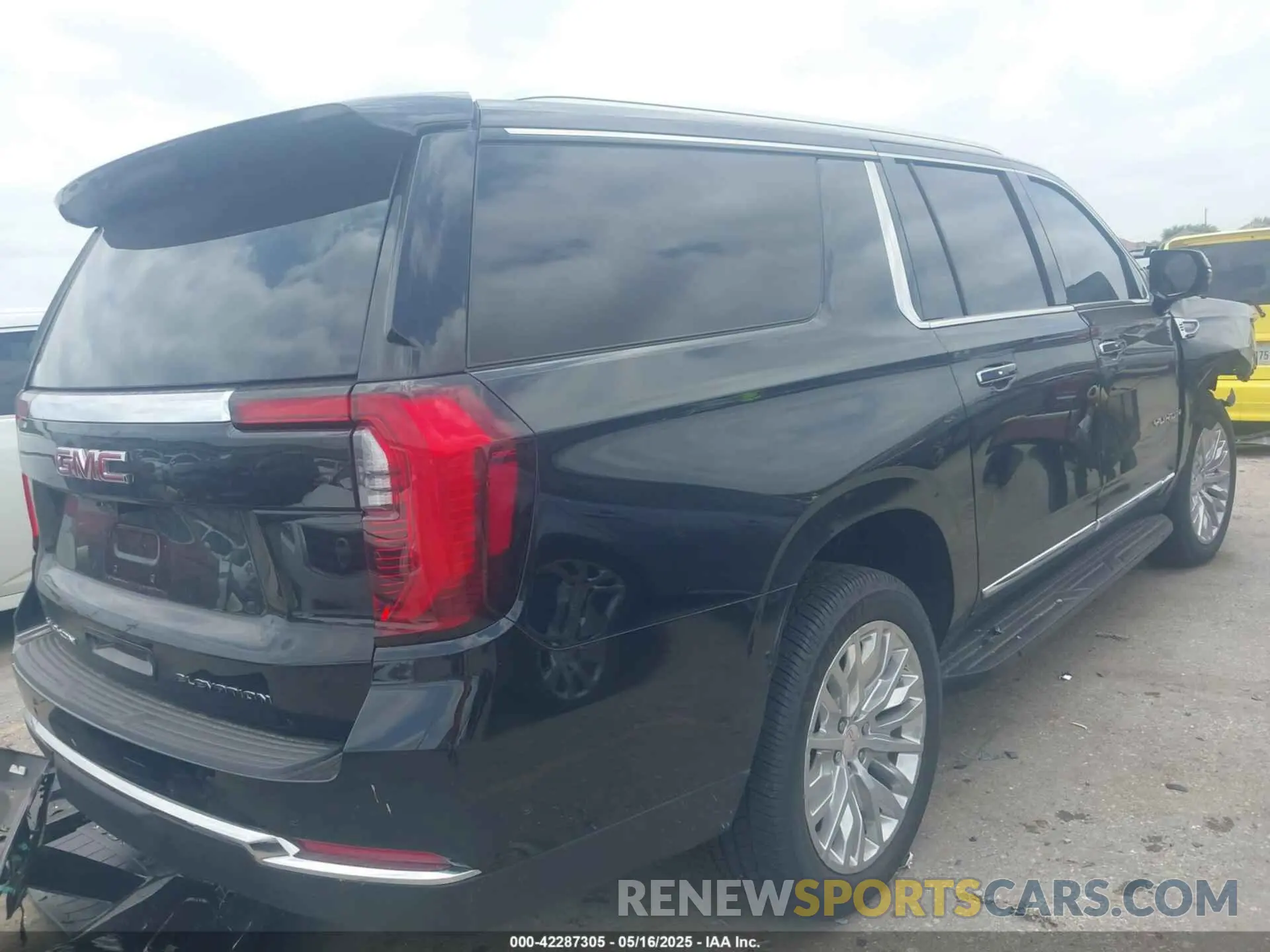 4 fotografías del automóvil dañado 1GKS1GRD1SR238625 GMC YUKON XL 2025