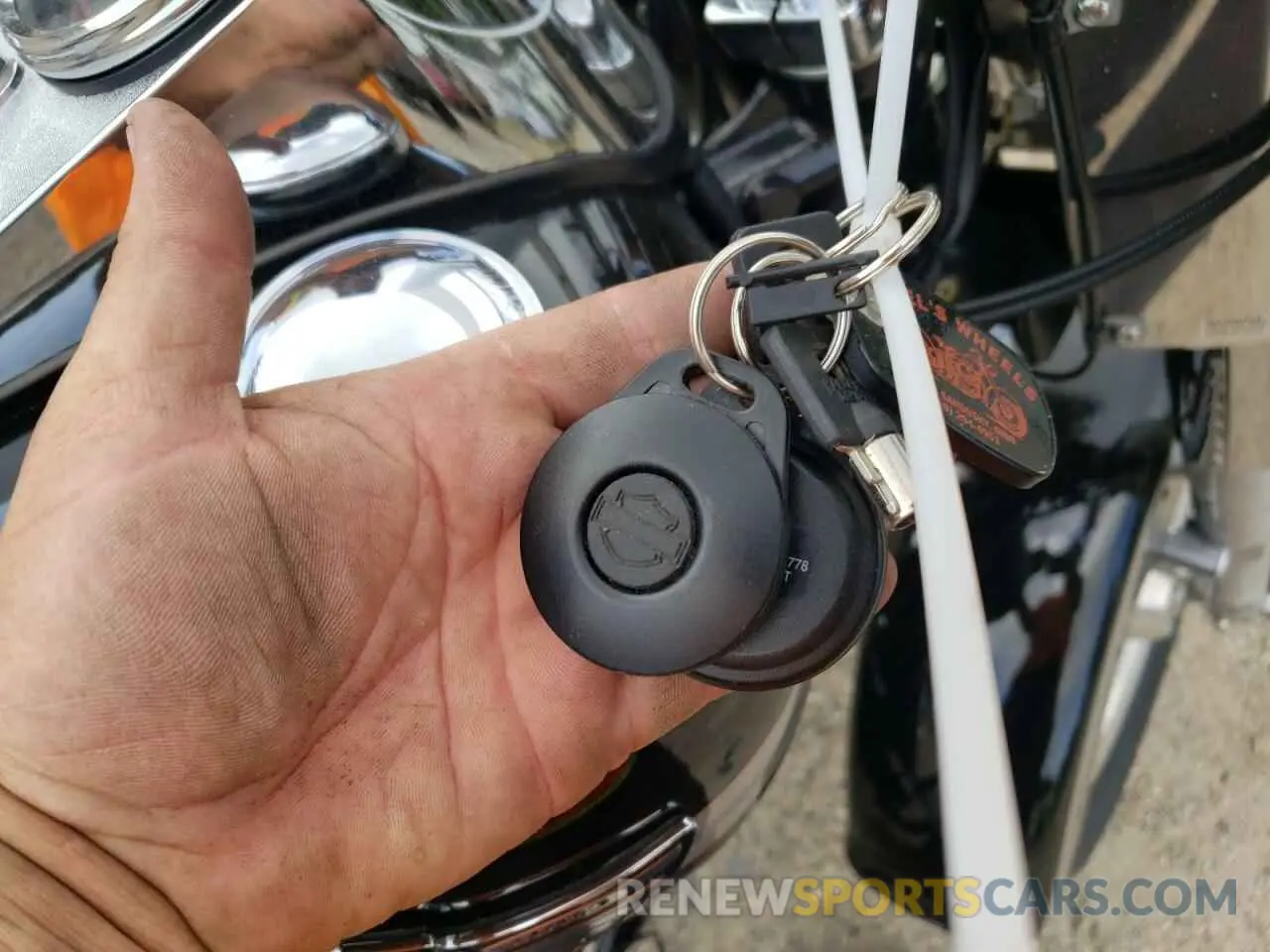 8 fotografías del automóvil dañado 1HD1BMY113Y065253 HARLEY-DAVIDSON FL 2003